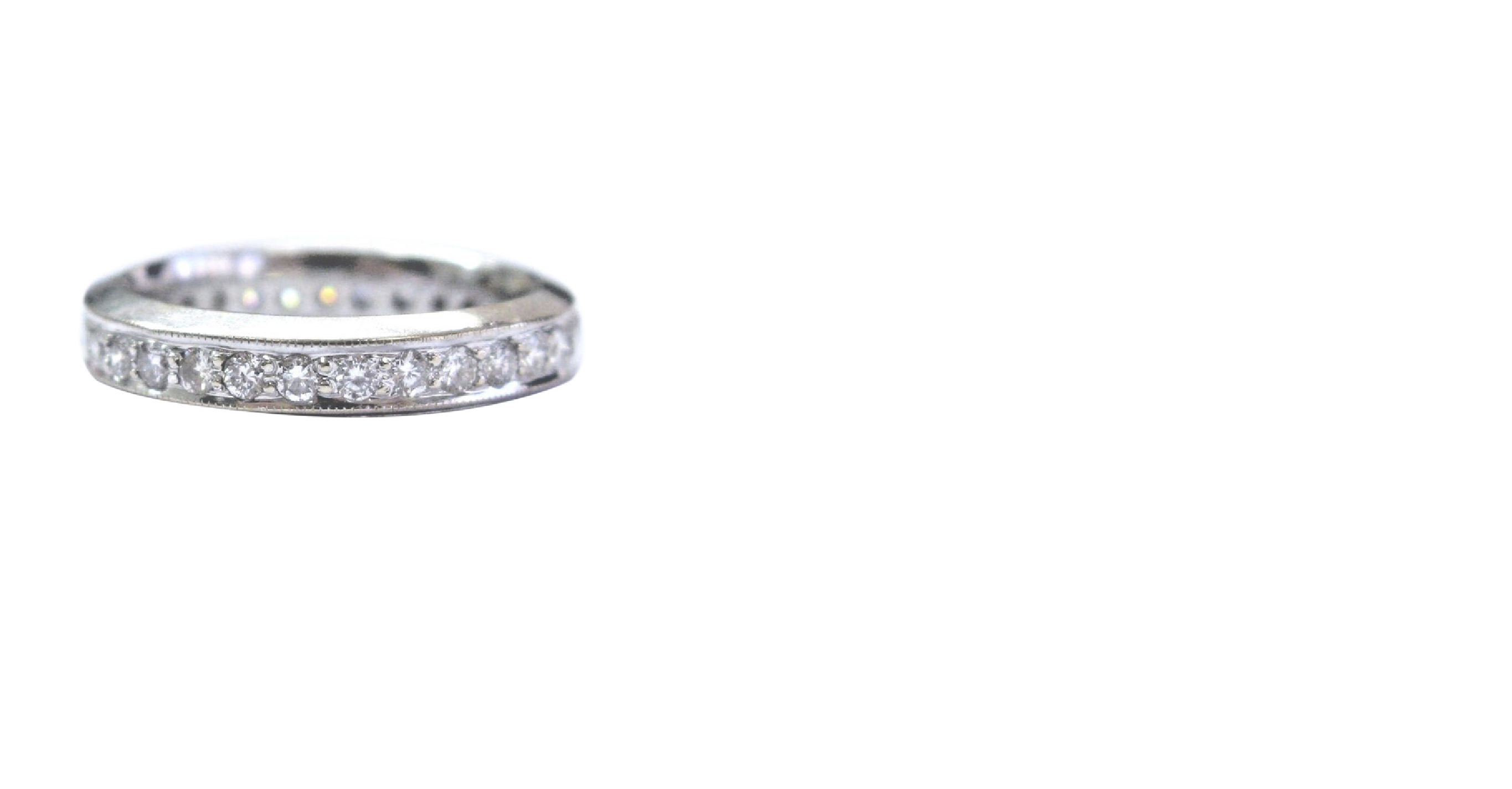 18K White Gold 1.00ct Diamond Eternity Band Ring Size 6.25
