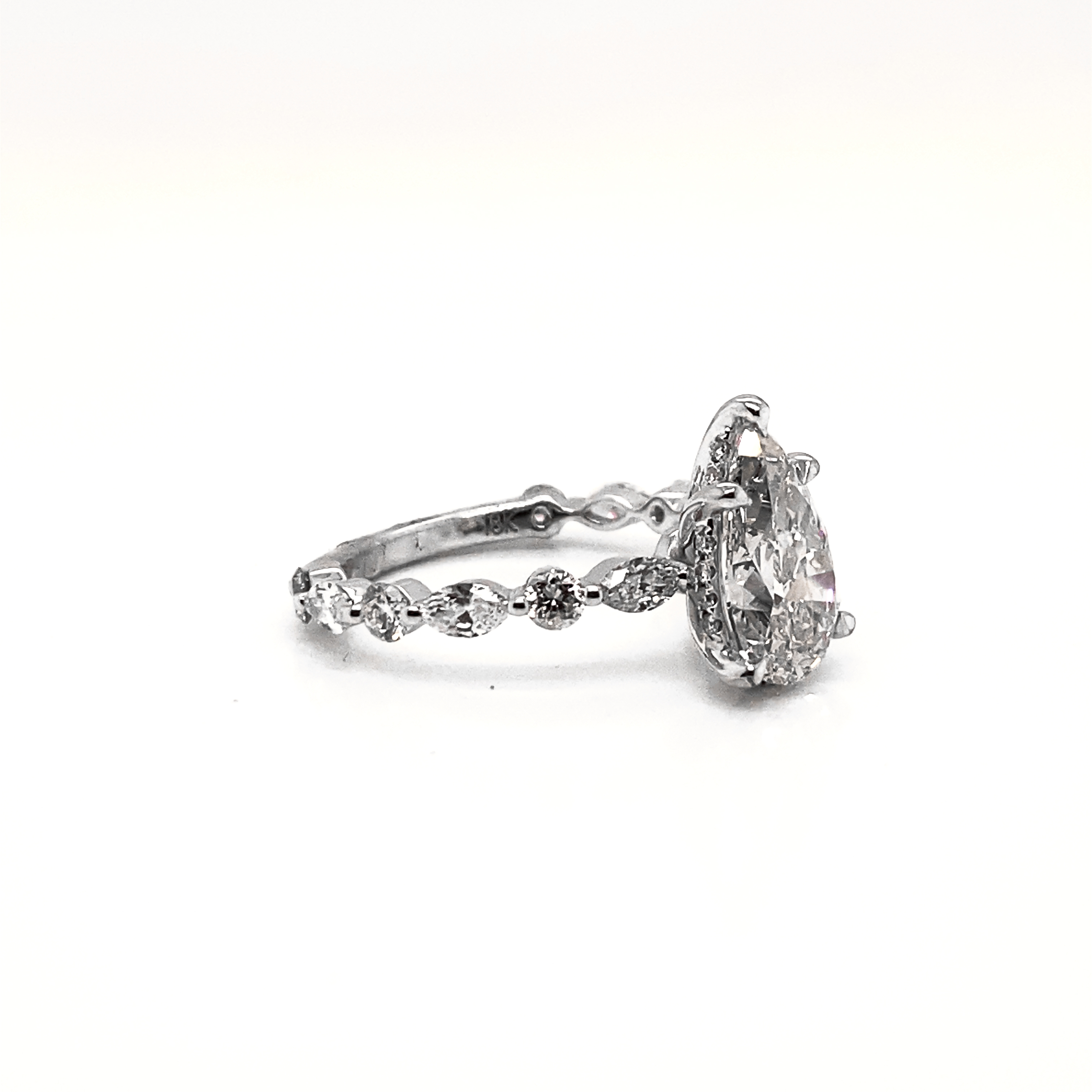 3 Carat Pear Shaped Lab Grown Diamond Engagement Ring IGI Certified