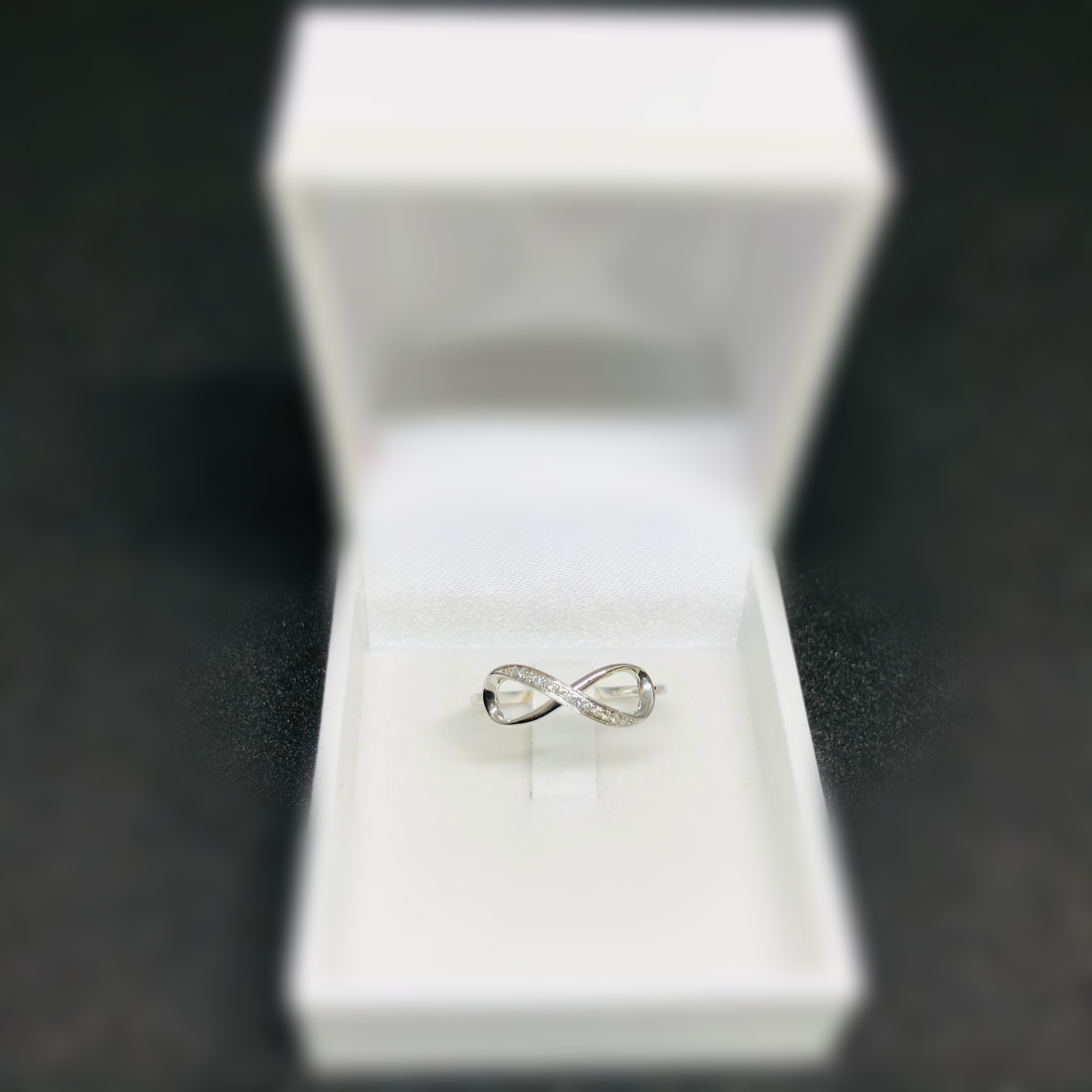 9CT Solid White Gold Infinity Diamond Ring