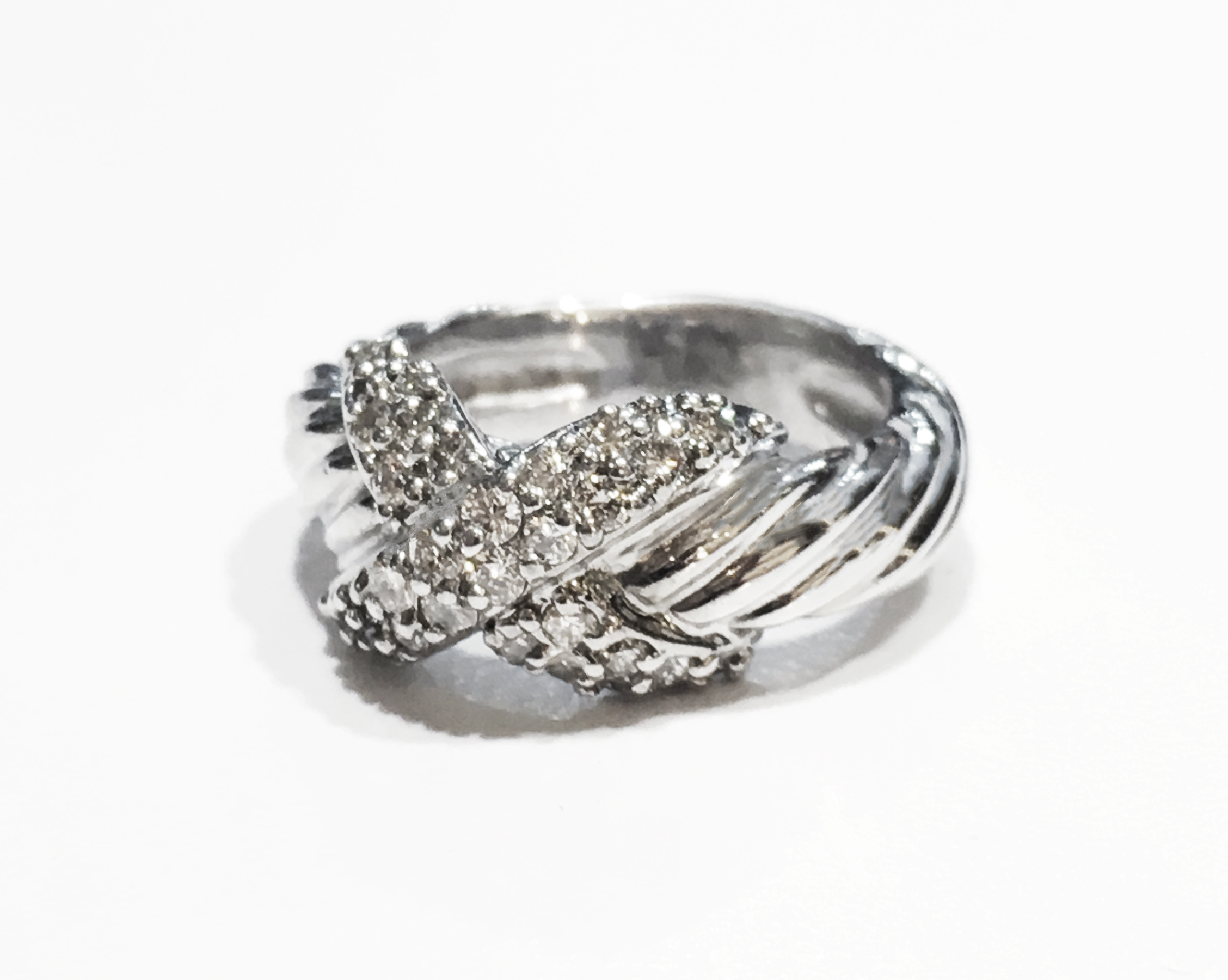 David Yurman Vintage Crossover X ring with Diamonds
