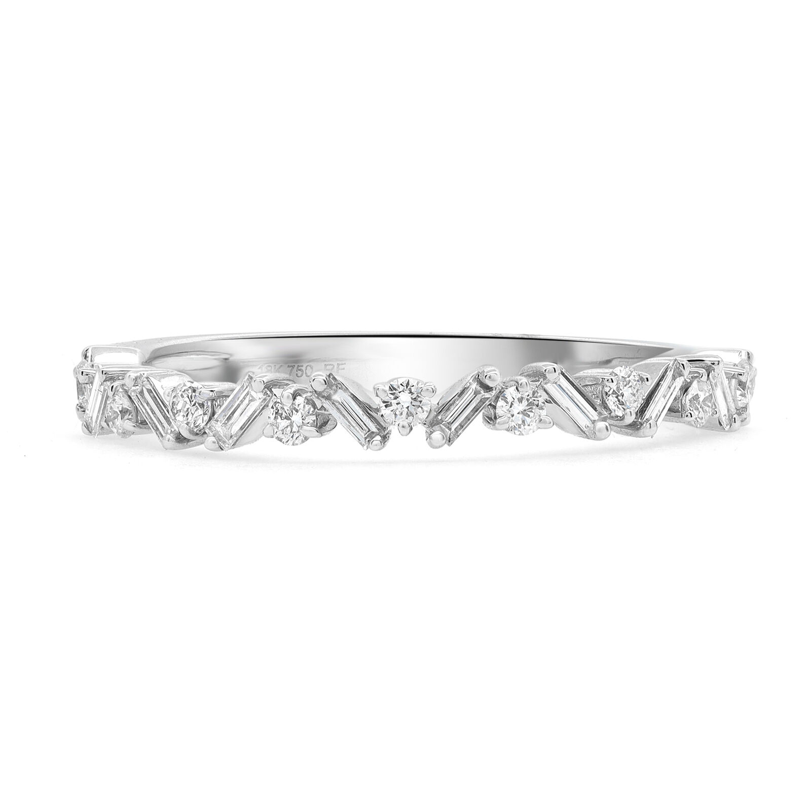 True 0.30Cttw Baguette  Round Cut Diamond Ring