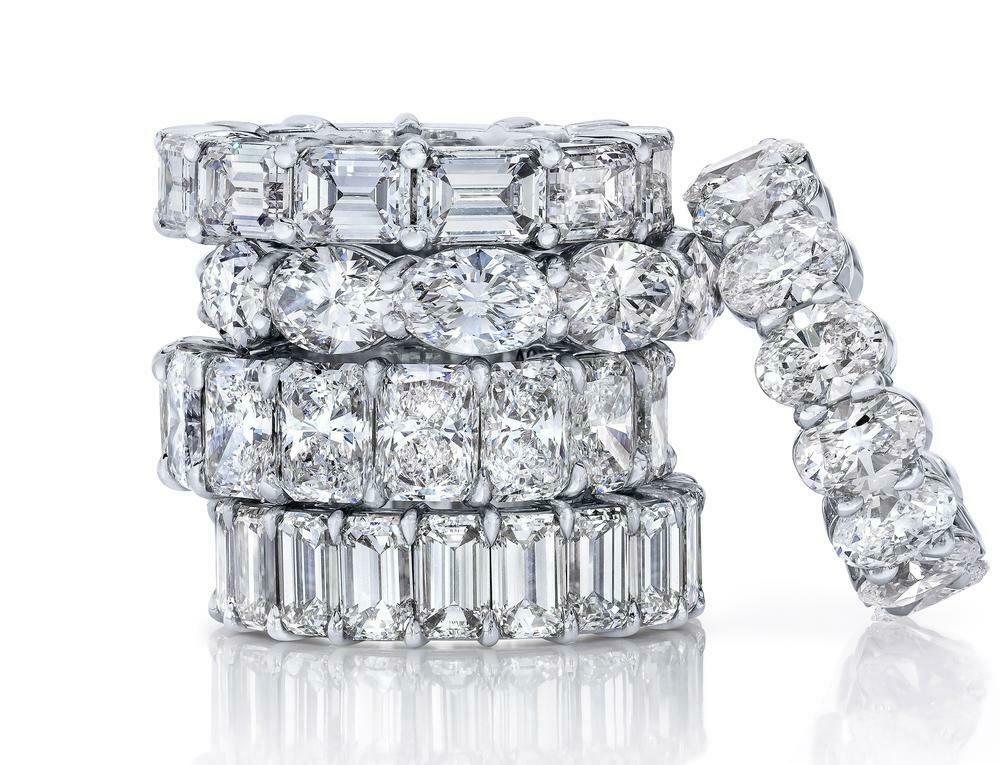 True Oval Cut Diamond Eternity Anniversary Ladies Ring Band 7.69 cttw Platinum