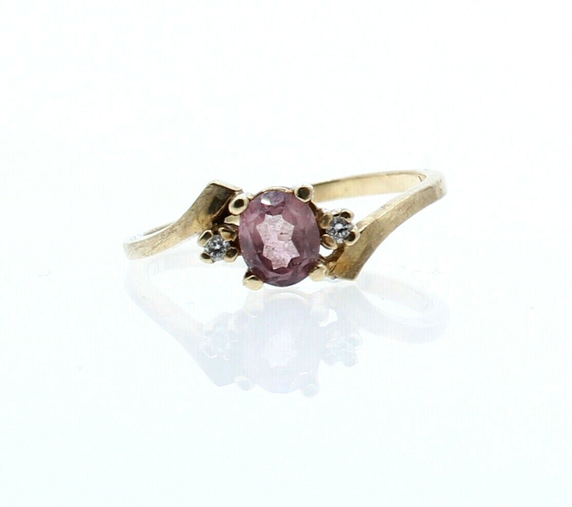 10K YELLOW GOLD PINK STONE / DIAMOND LADIES RING SIZE 6.25