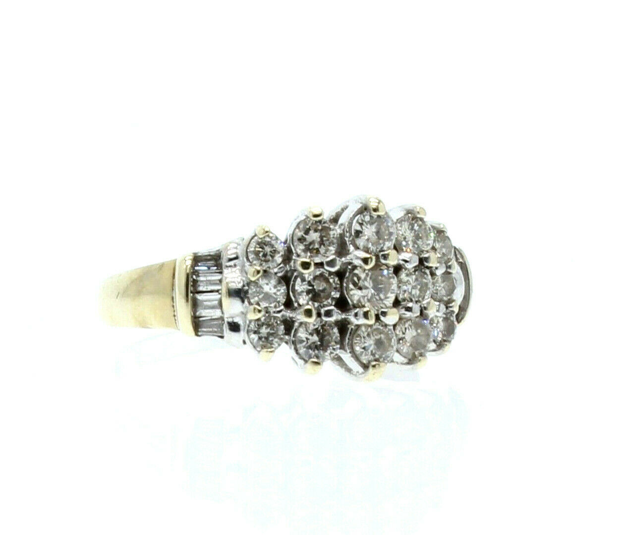 14K GOLD DIAMOND CLUSTER LADIES RING SIZE 7
