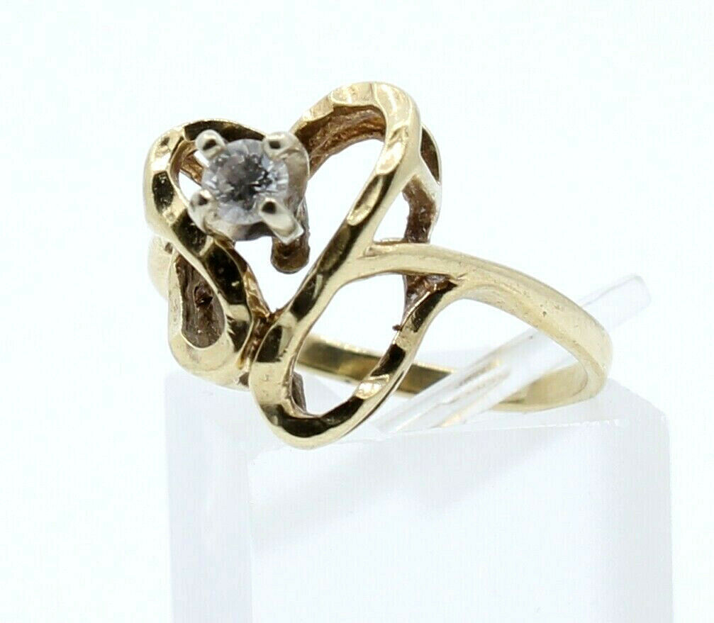 14k Yellow Gold .15ct Diamond Solitaire Free Form Heart Ladies Ring Size 7