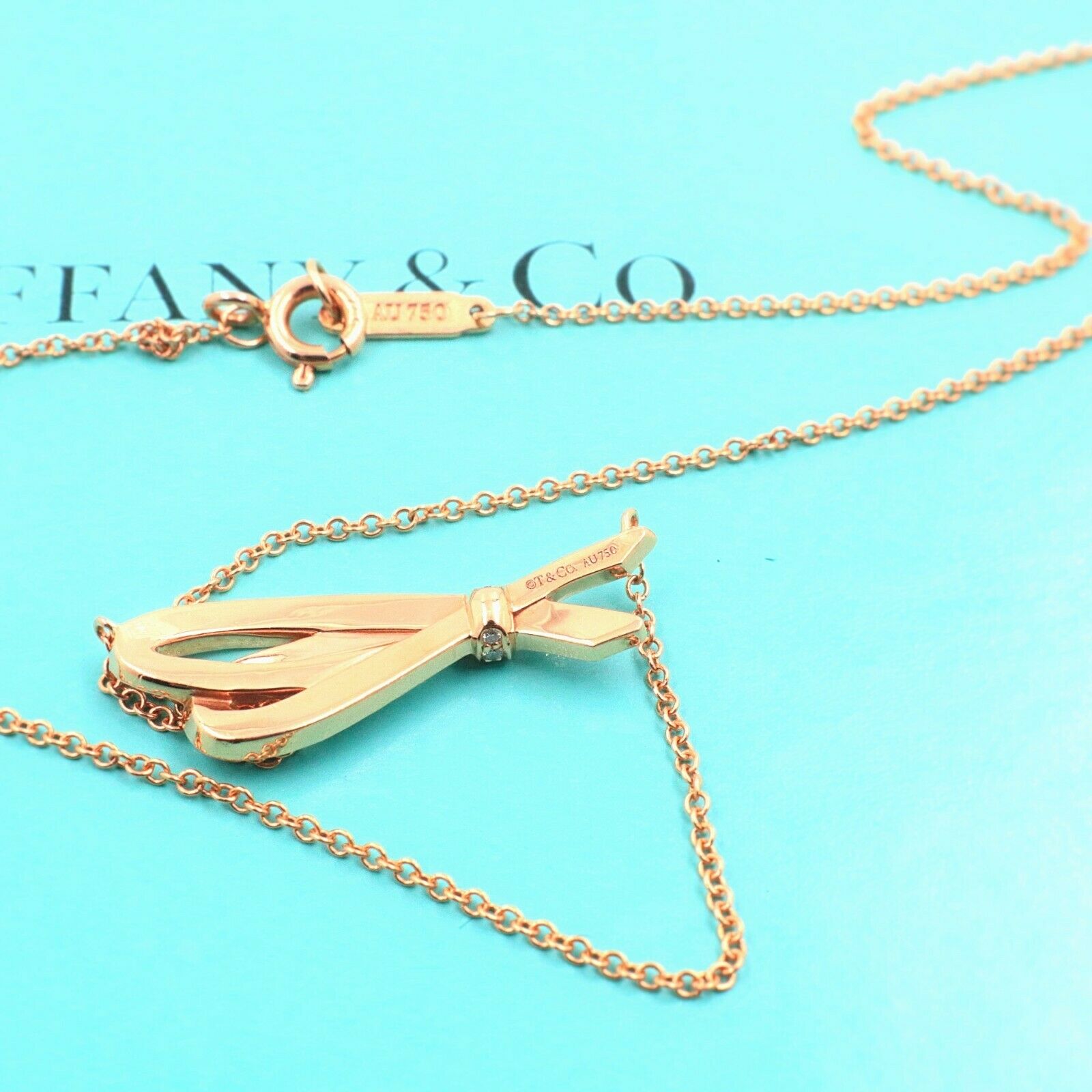 Tiffany & Co. Rose Gold Diamond Bow Pendant 18K | Tiffany & Co 