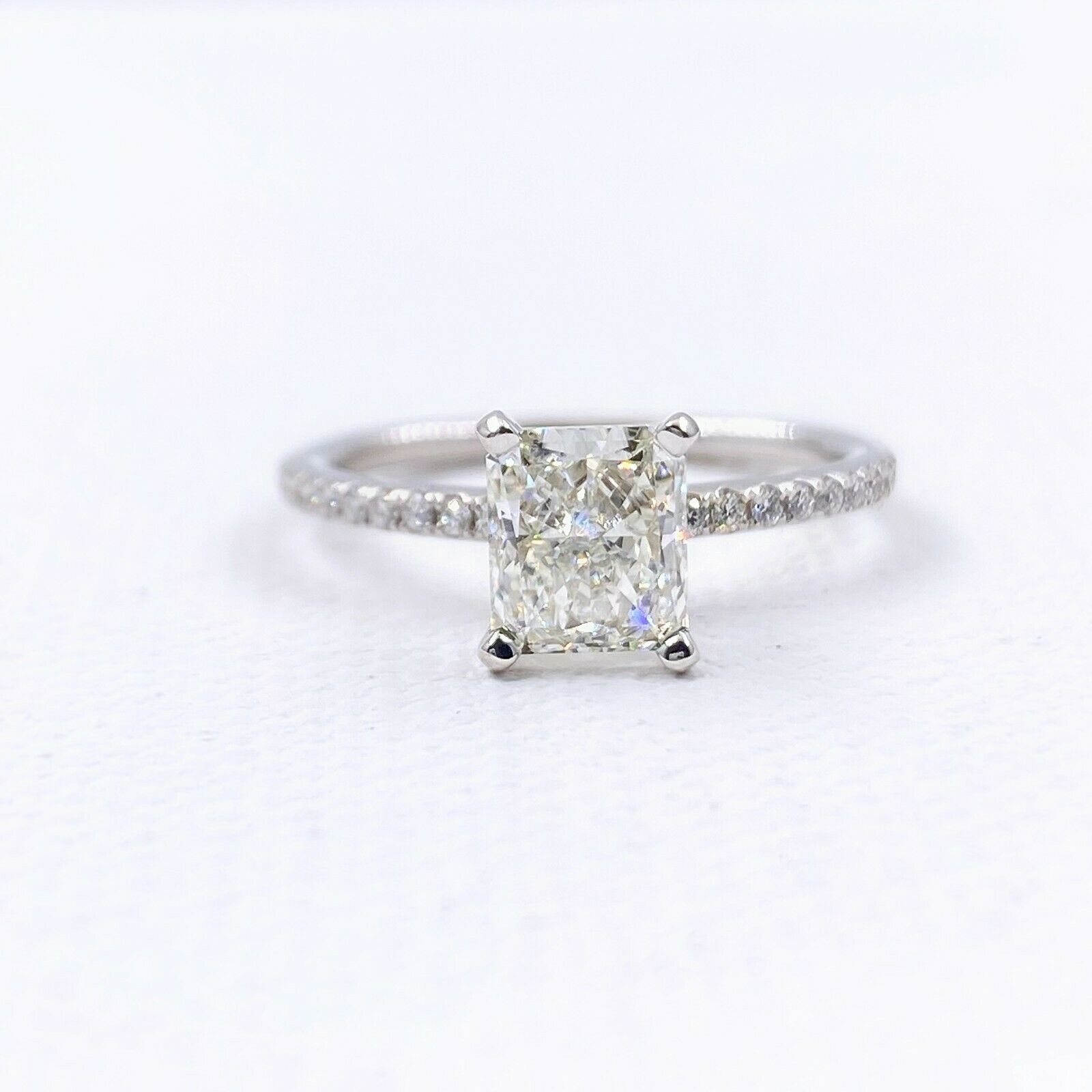 Robbins Bros FOREVERMARK Radiant Diamond Engagement Ring 1.45 tcw 