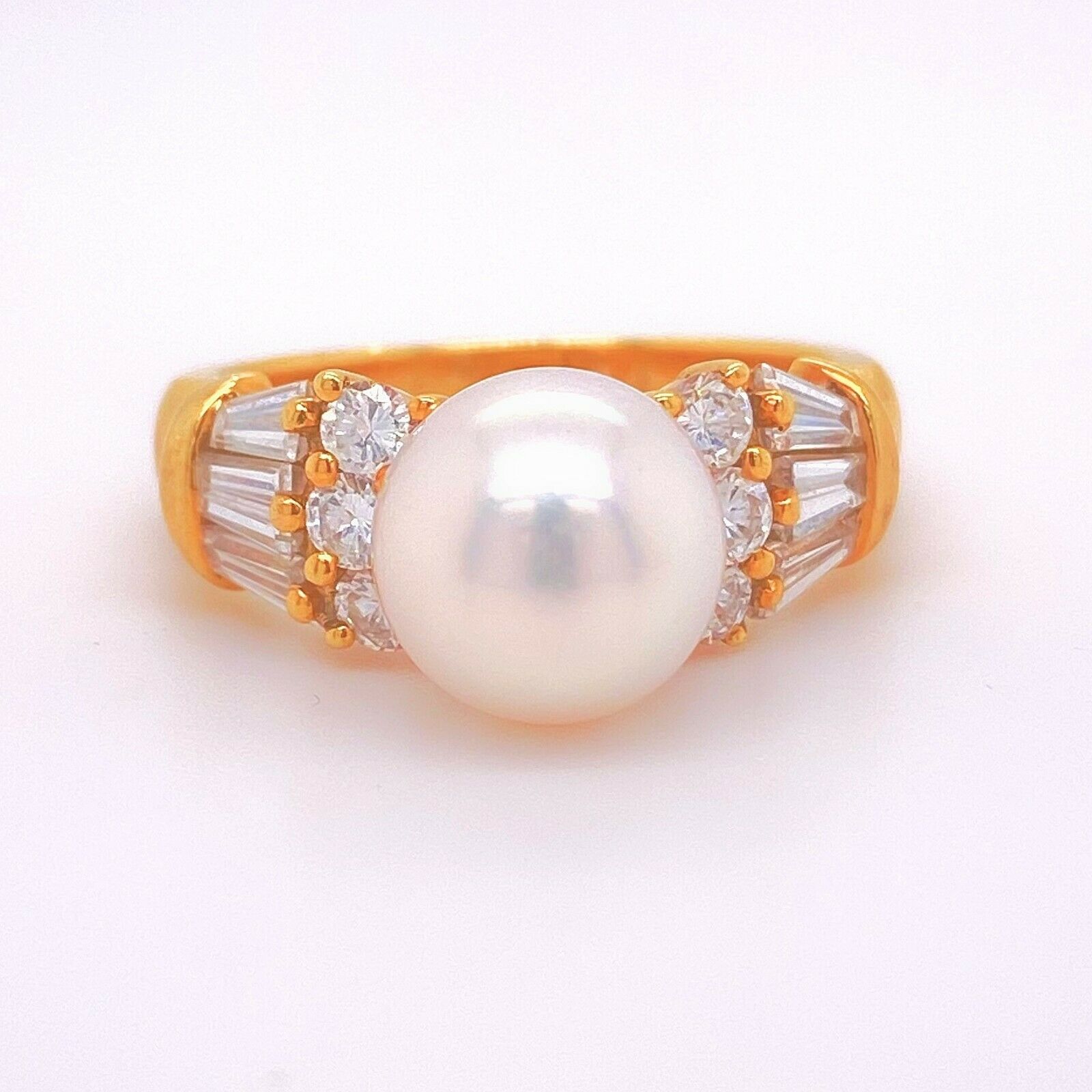 Mikimoto Akoya 8.5mm Pearl  Diamond Ring 18K Yellow Gold