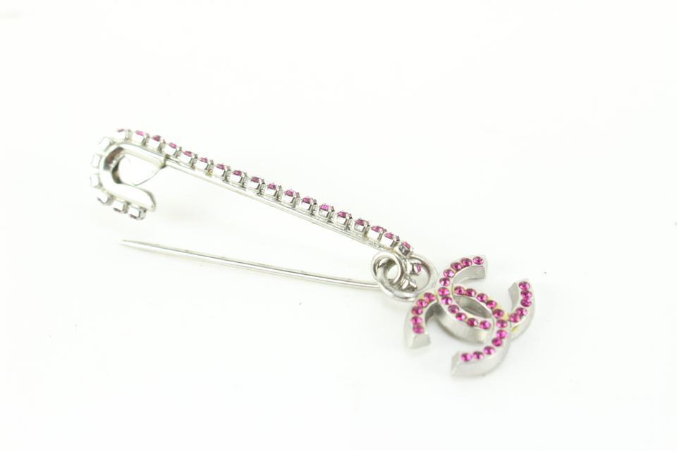 Chanel 02P Silver x Fuchsia Safety Pin Brooch 71ck84s