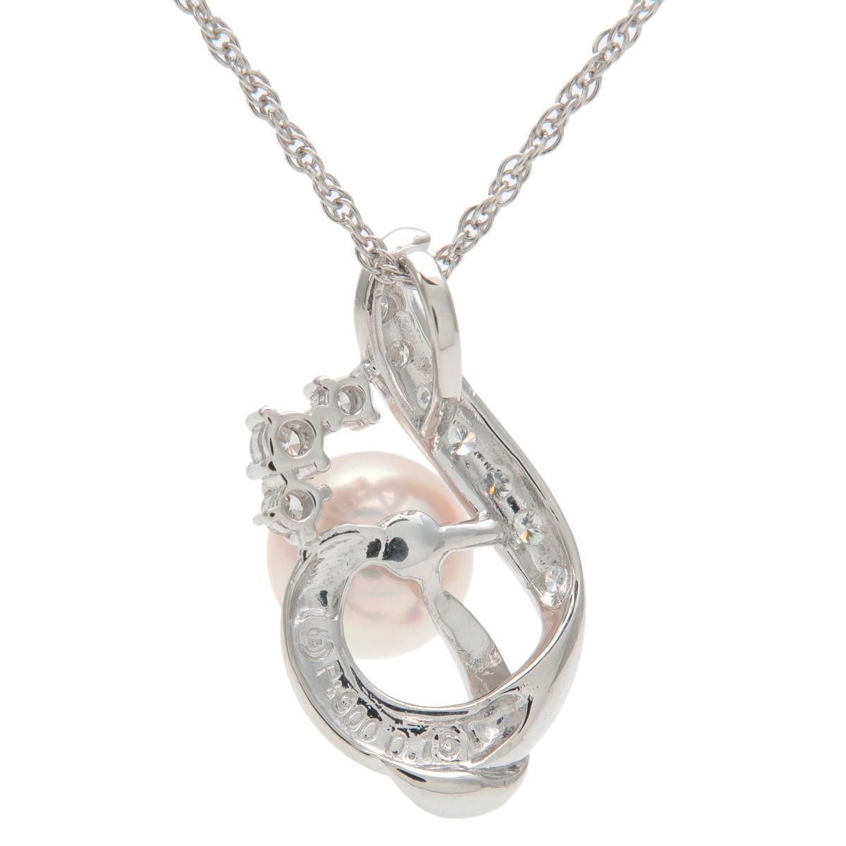Authentic TASAKI Pearl Diamond Necklace