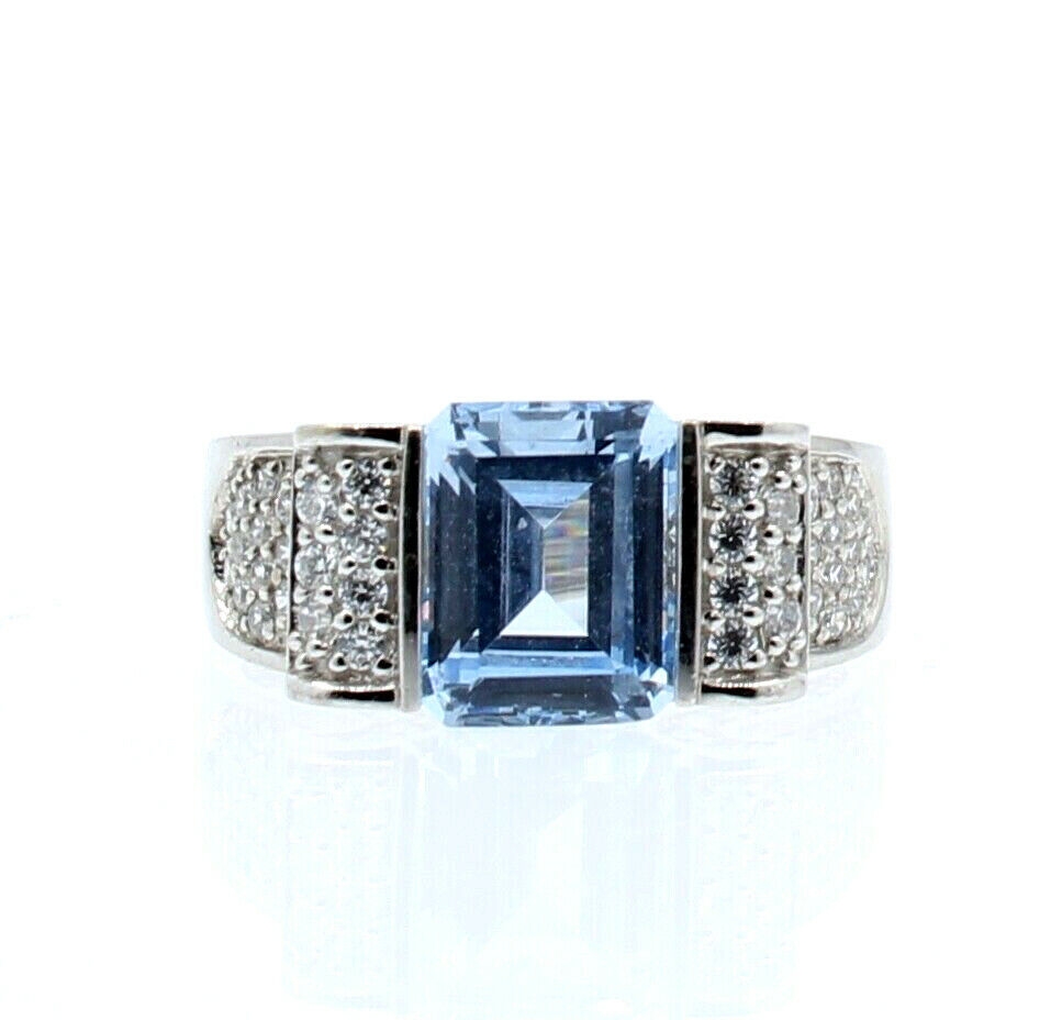 14K WHITE GOLD BLUE TOPAZ CZ'S LADIES RING SIZE 8