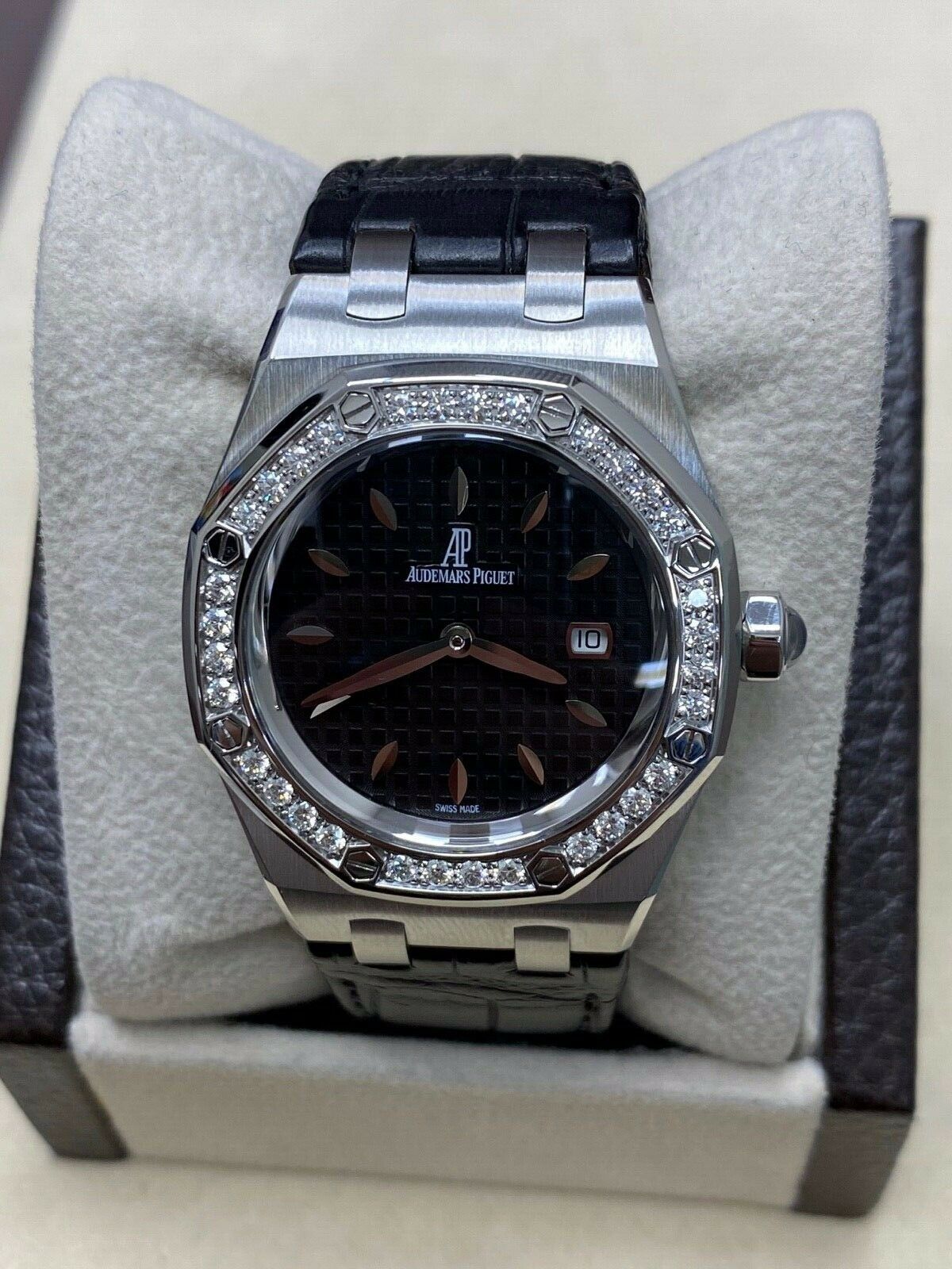 Audemars Piguet Royal Oak Stainless 67651ST.ZZ.1261ST.01 Original Diamond Bezel