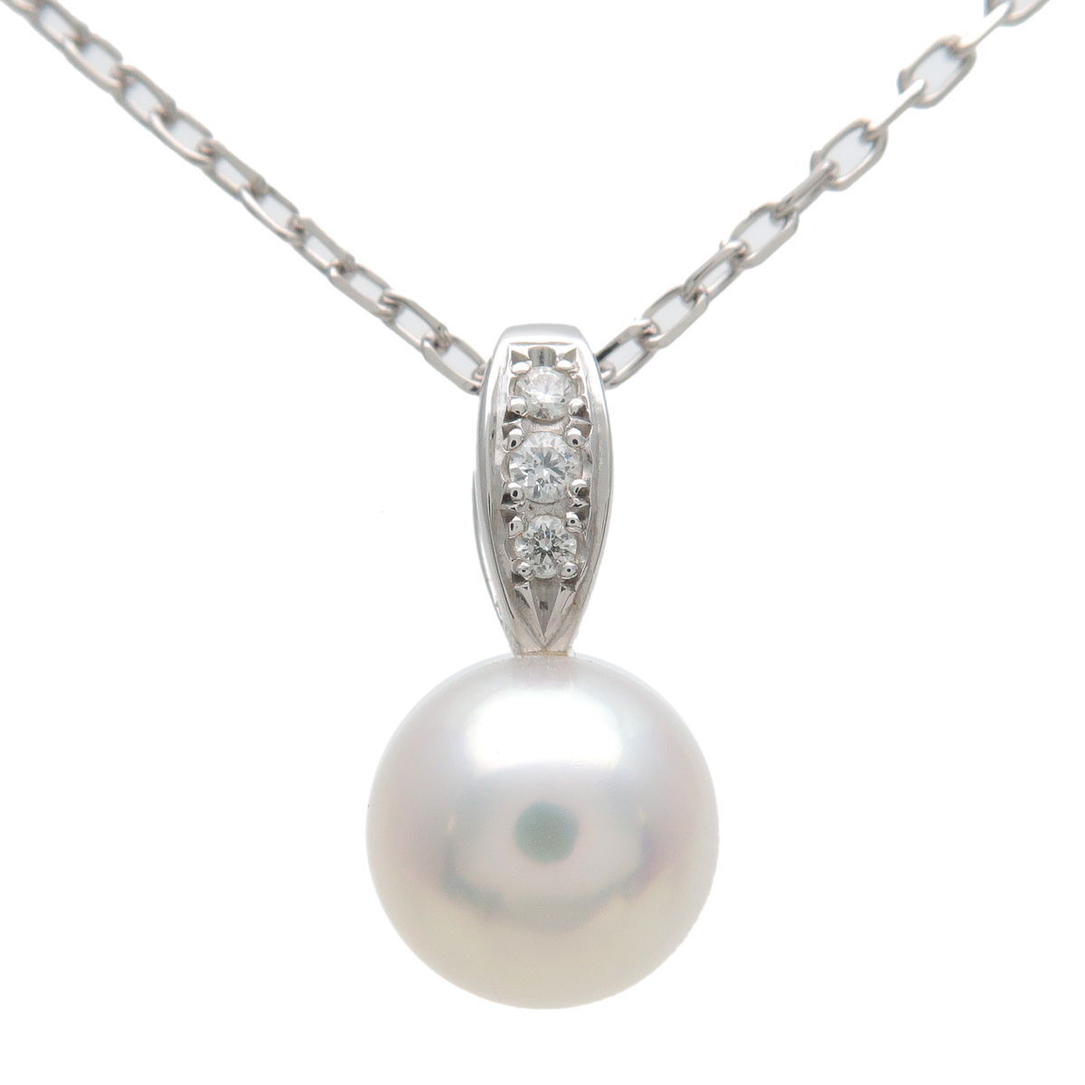 Authentic MIKIMOTO Pearl Diamond Necklace