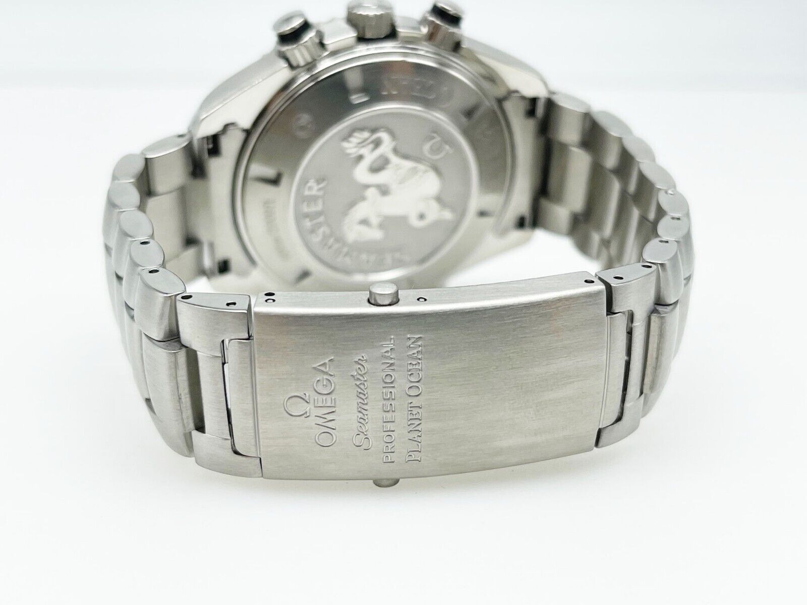 Omega Seamaster Planet Ocean 2210.50.00 Black Dial Steel | OMEGA