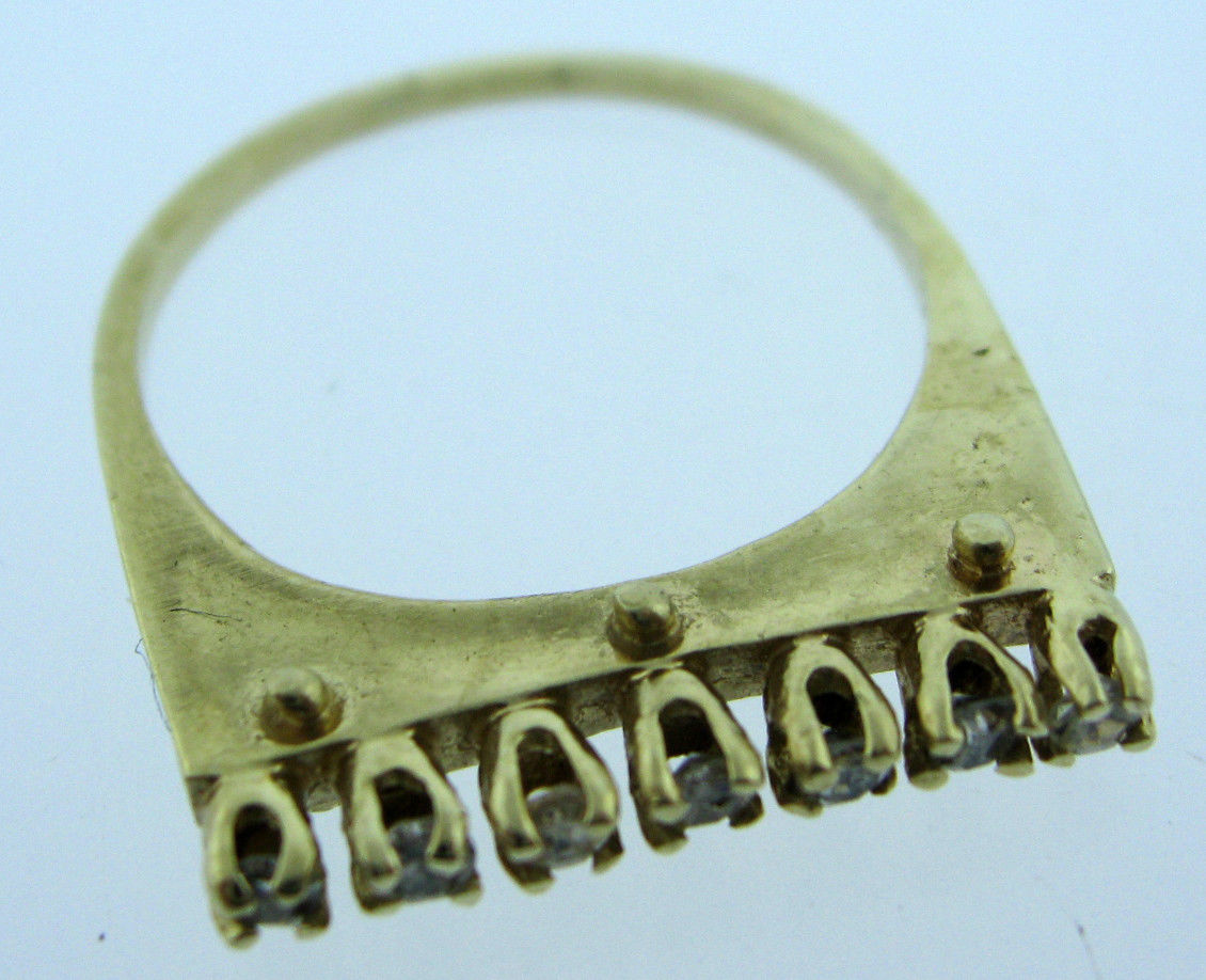 14K YELLOW GOLD LADIES DIAMOND RING SIZE 7.75