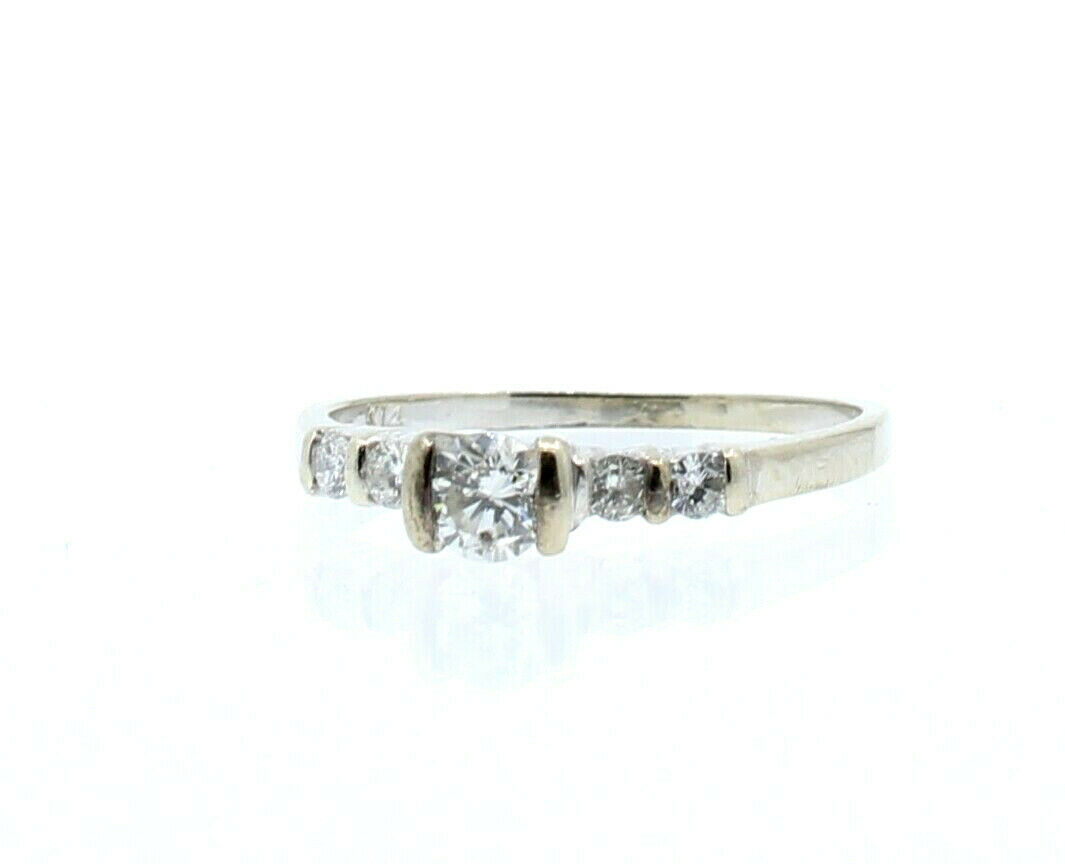 14k White Gold .50ct Round Diamonds Ladies Ring Size 6.5
