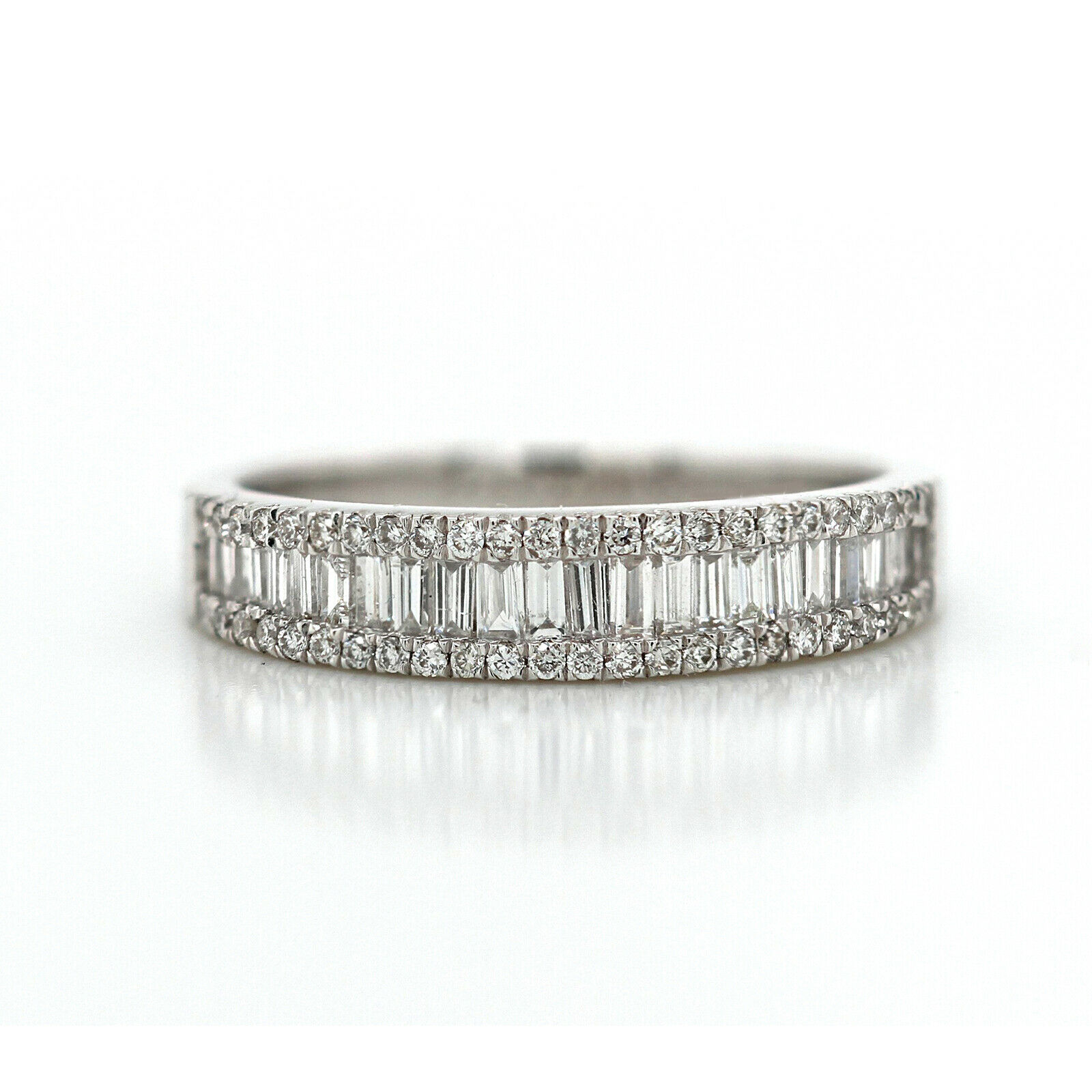 Ladies 14K White Gold 0.70 ct Diamond Wedding Band Ring Size 6.75