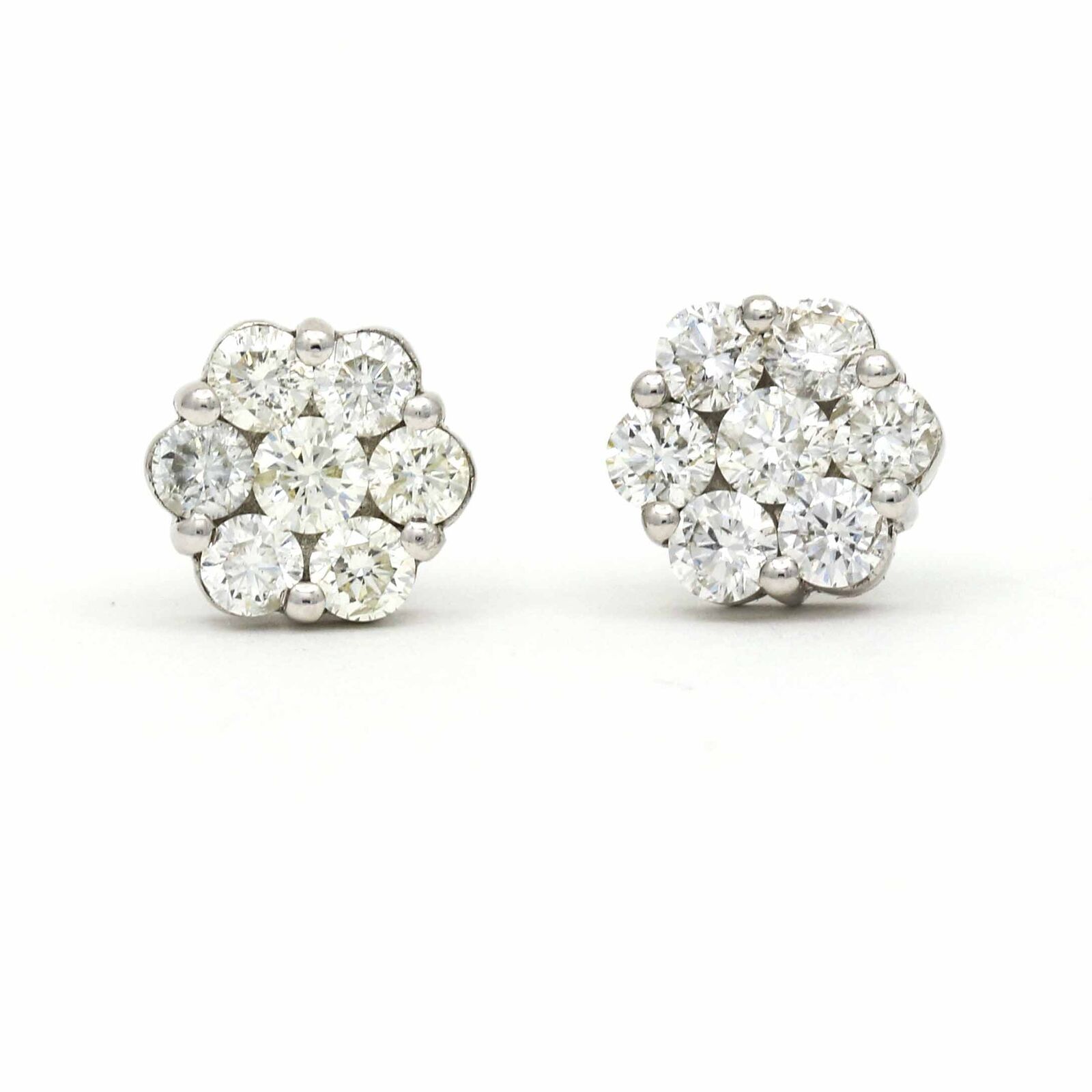 Women's Diamond Cluster Earrings in 18k White Gold 2.00 cttw