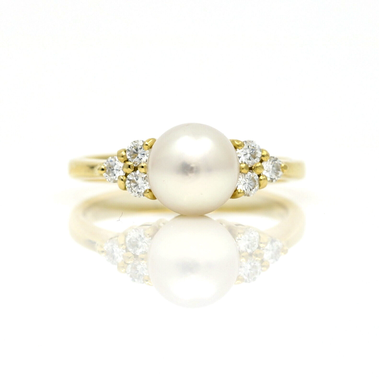 Women's 7.5mm Pearl and Diamond Ring