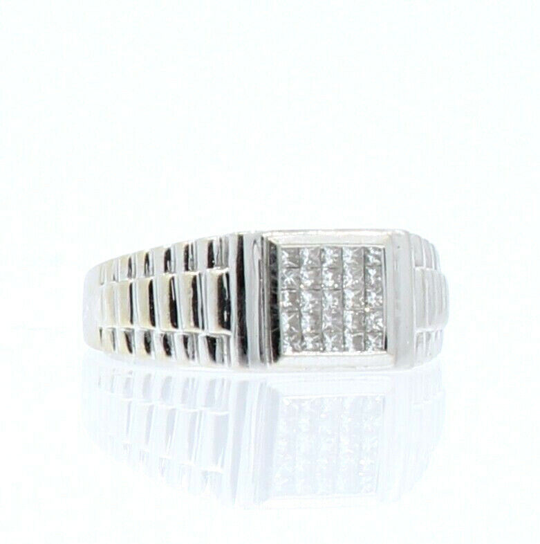 18K WHITE GOLD PRINCESS CUT INVISIBLE DIAMONDS LADIES RING SIZE 7.5