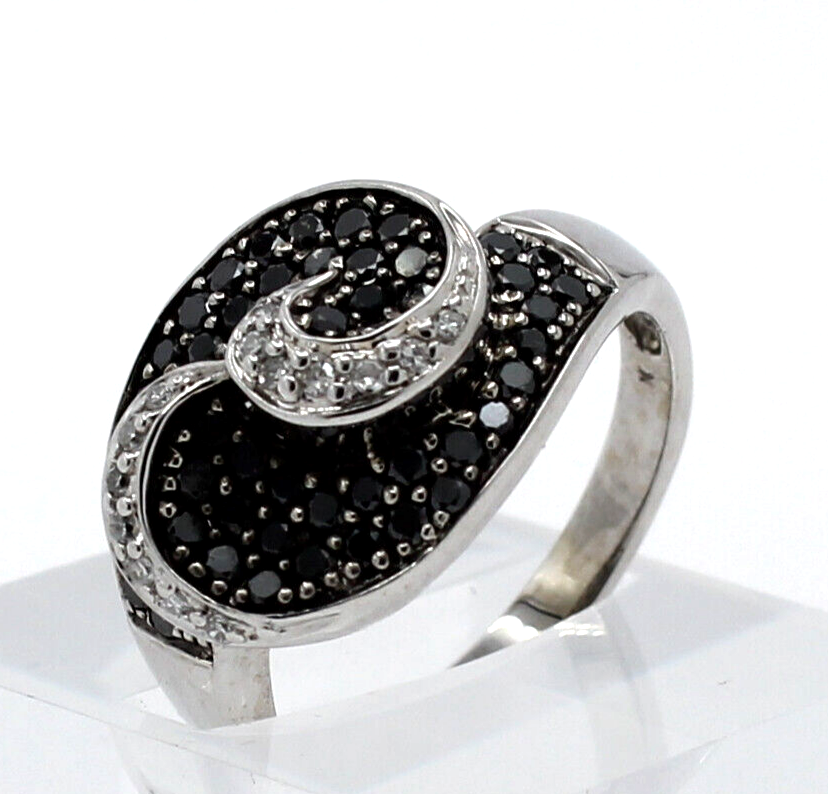 Estate 14k White Gold White Black Diamond Ladies Ring Size