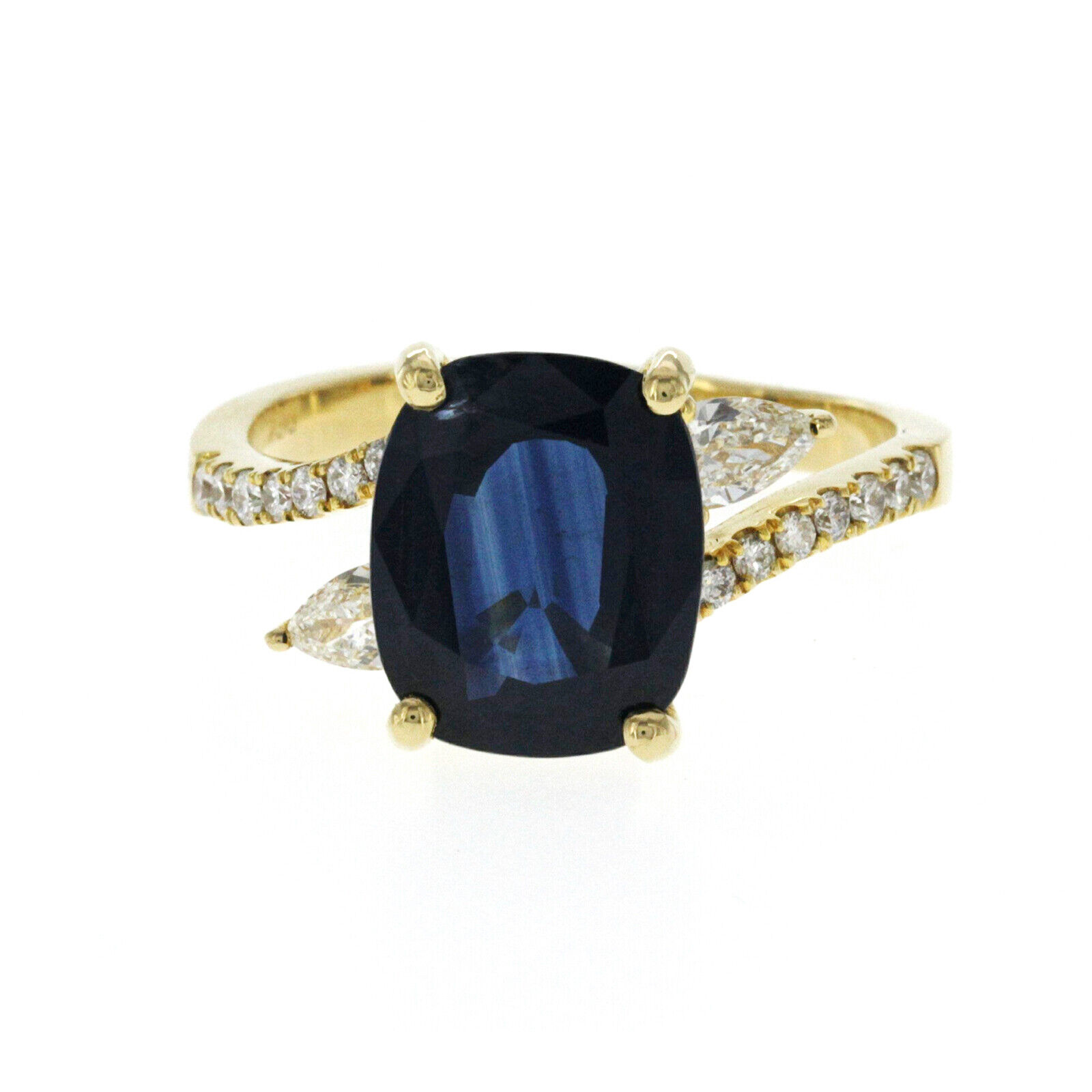 Sapphire  0.53 CT Diamonds in 18K Yellow Gold Engagement Ring