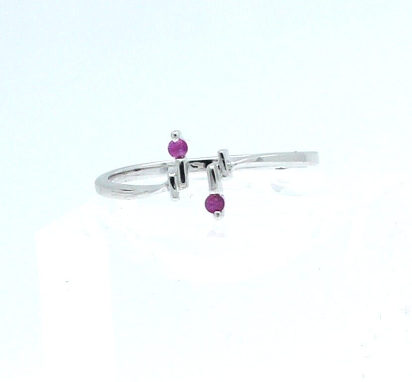 18k White Gold Ruby Ladies Ring Band Size  6