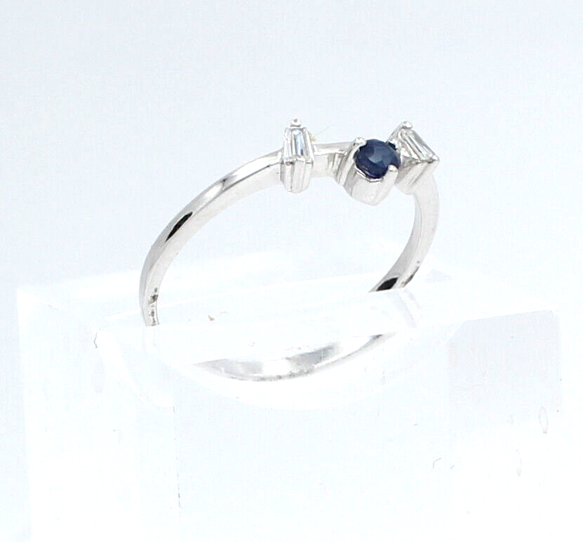 18k White Gold Diamond Sapphire Ladies Ring Band Size  6