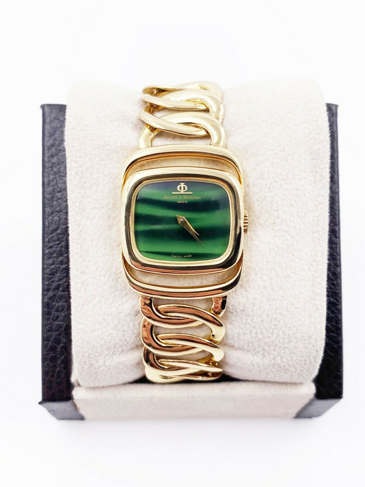Baume  Mercier Beautiful Ref 38305 Green Malachite Dial 18K Yellow Gold