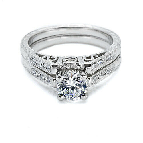 TACORI Engraved Crescent HT2202B Platinum Wedding Band