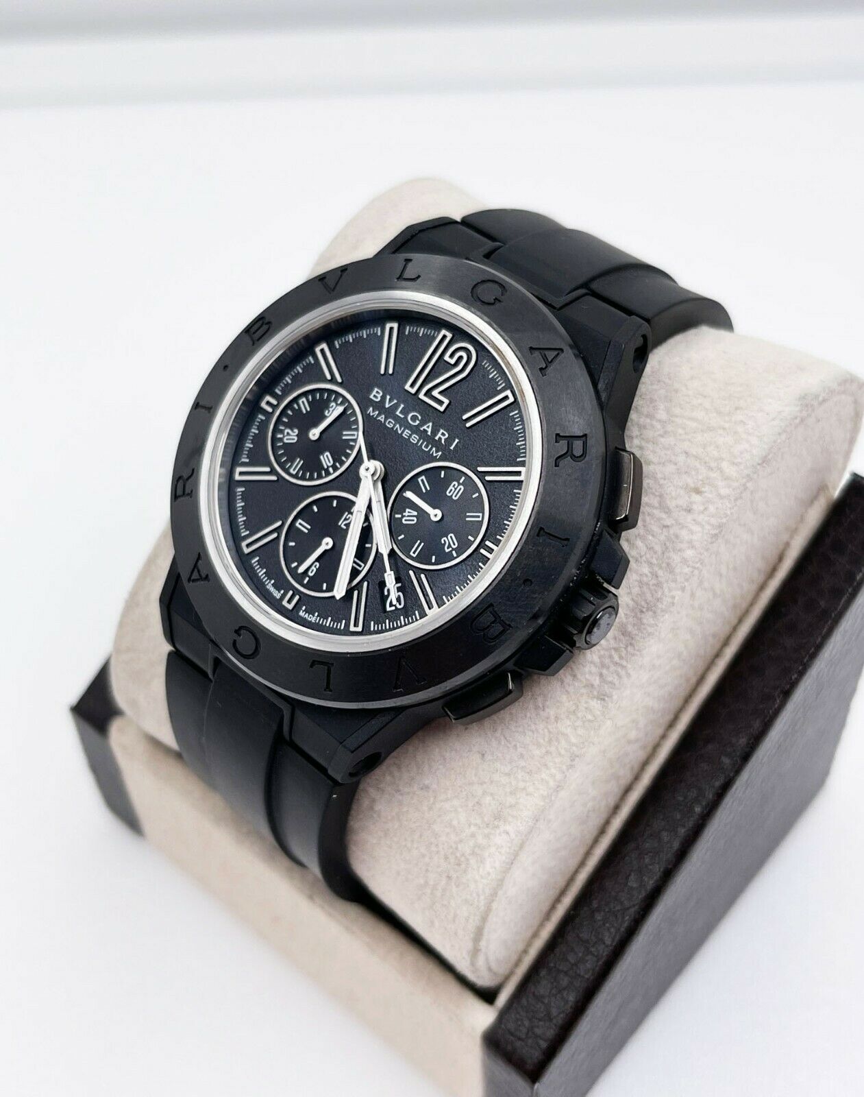 Bvlgari Bulgari Diagono Ultra Nero Chronograph Black Dial Watch Bvlgari Diagono Chronograph Watch Pre-owned - Steel (2000s) main image 3
