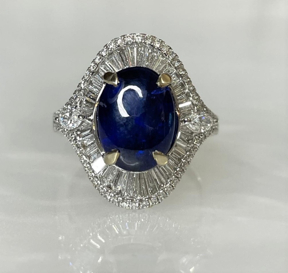 18K White Gold Oval Cut Cabochon Blue Sapphire Diamond Ring