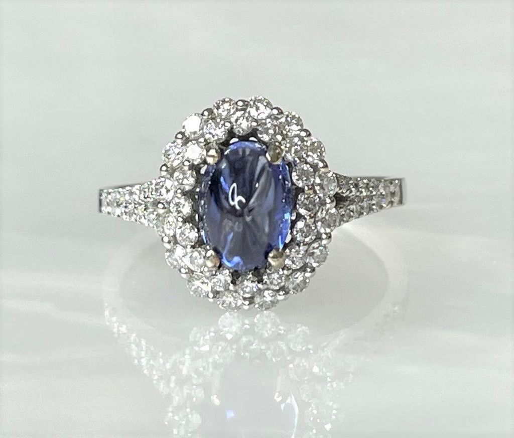 18K White Gold Oval Cut Blue Sapphire Cabochon Diamond Ring