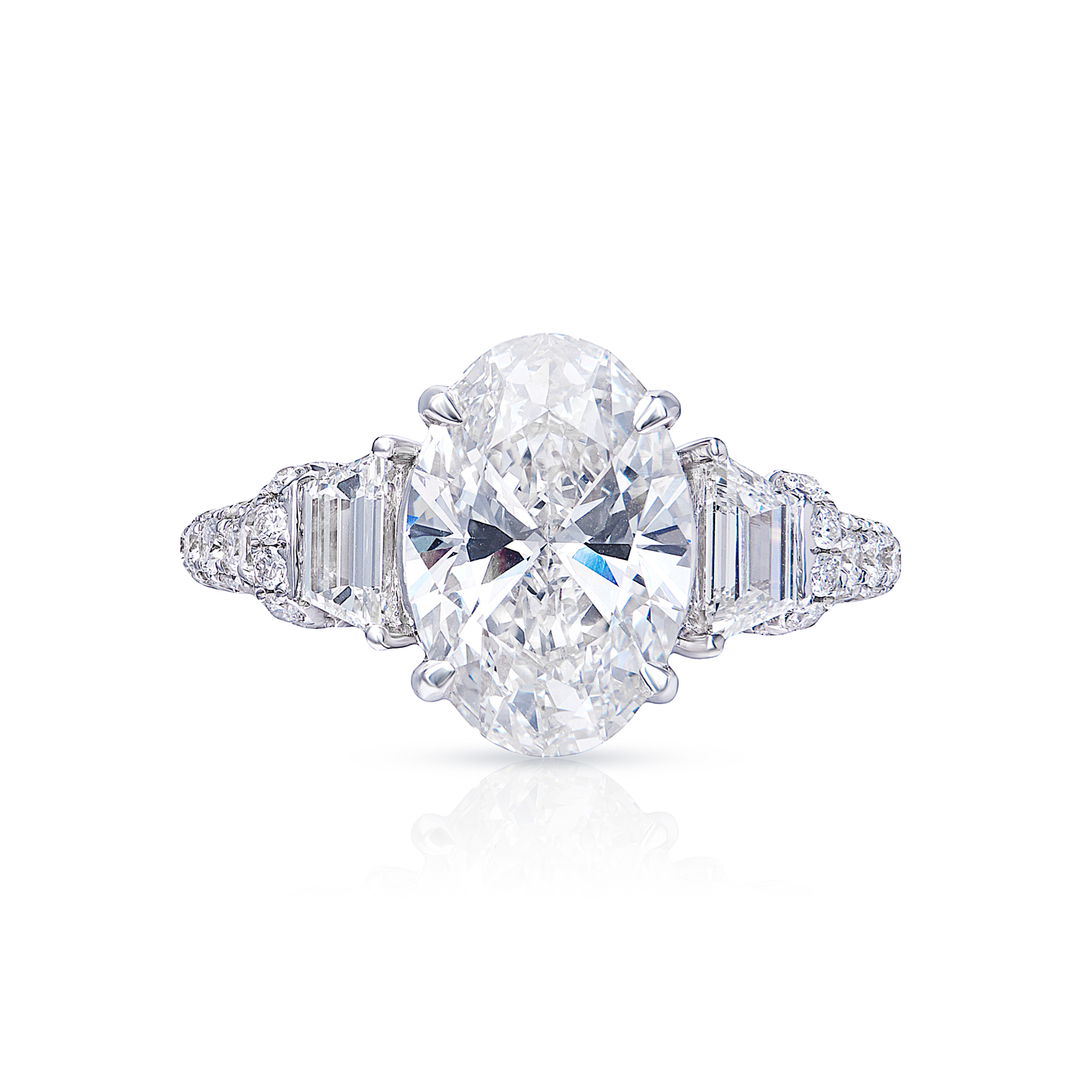 River 5 Carat Oval Cut VVS1 Earth Mined Diamond Engagement Ring in 18 Karat White Gold. GIA