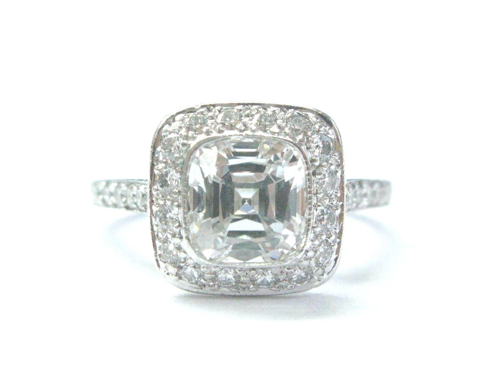 Tiffany  Co Legacy Diamond Platinum Engagement Ring