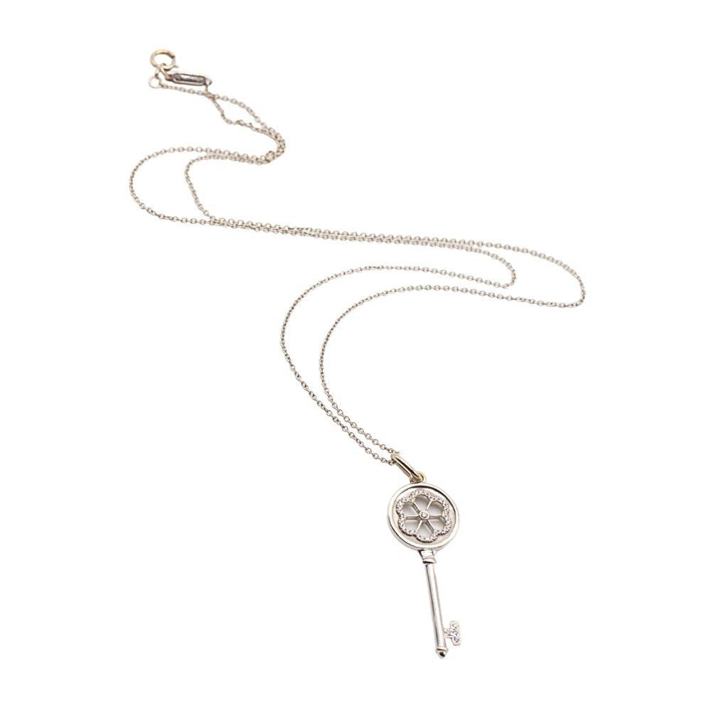 True KEY Necklace in White Gold and Diamonds