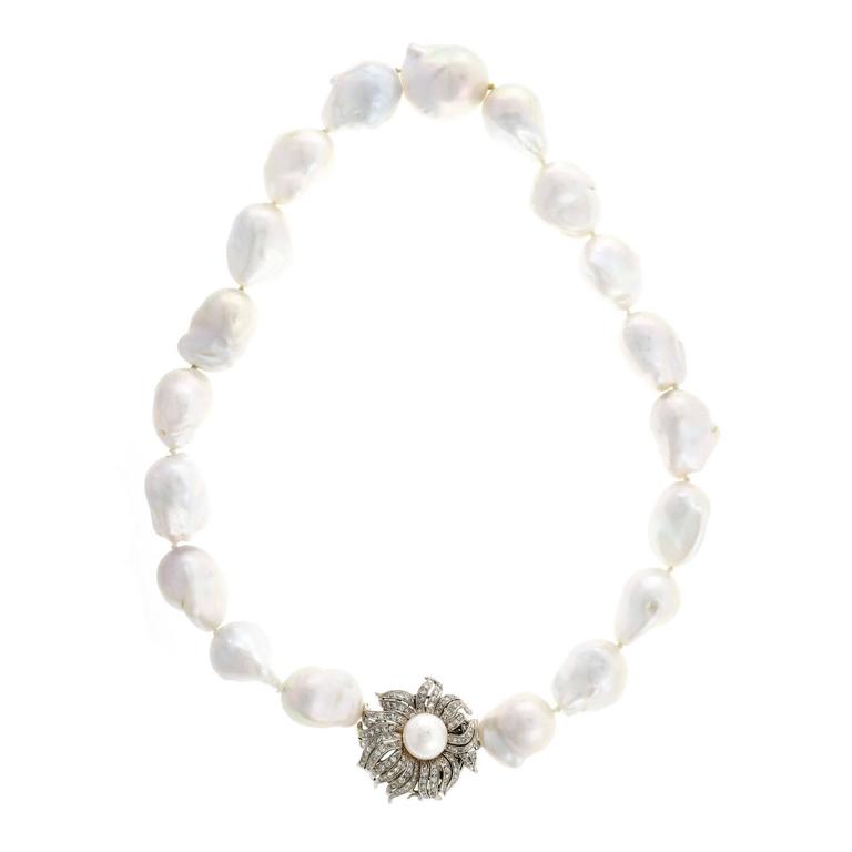 14K White Gold with 2.00ct Diamond Pearl Necklace