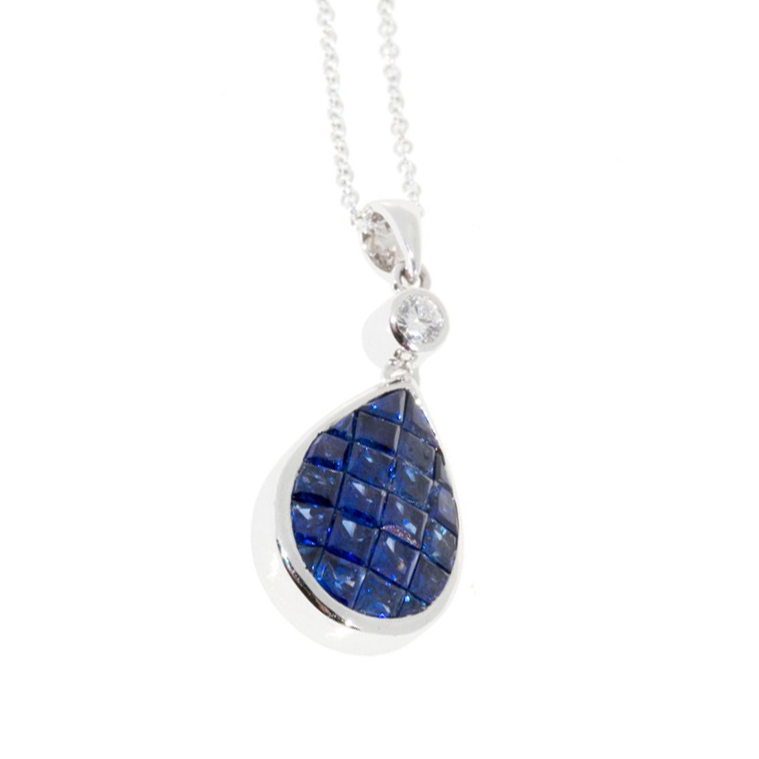 18K White Gold with 1.86ct Bright Sapphire  Diamond Vintage Pendant Necklace