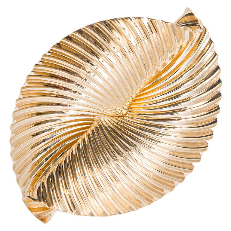 Tiffany  Co. 14K Yellow Gold Swirl Ribbon Pin Brooch