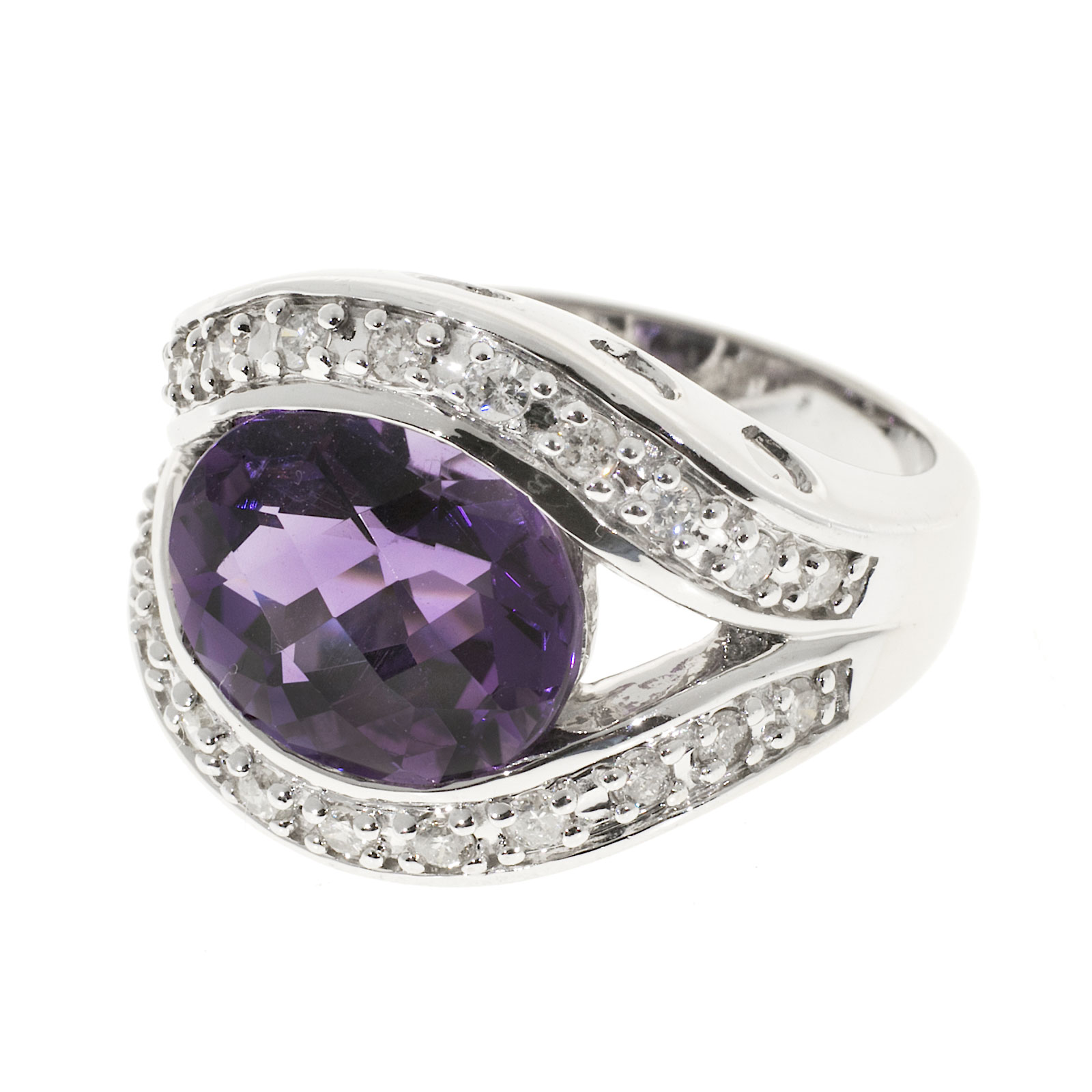 Vintage 14K White Gold  4.50ct. Amethyst  0.38ct. Diamond Ring Size 7