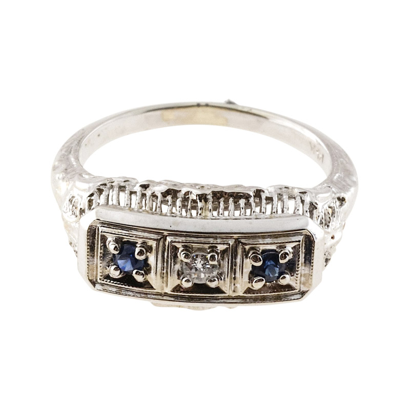Vintage 14K White Gold with 0.03ct. Diamond  0.10ct. Sapphire Filigree Art Deco Ring Size 6