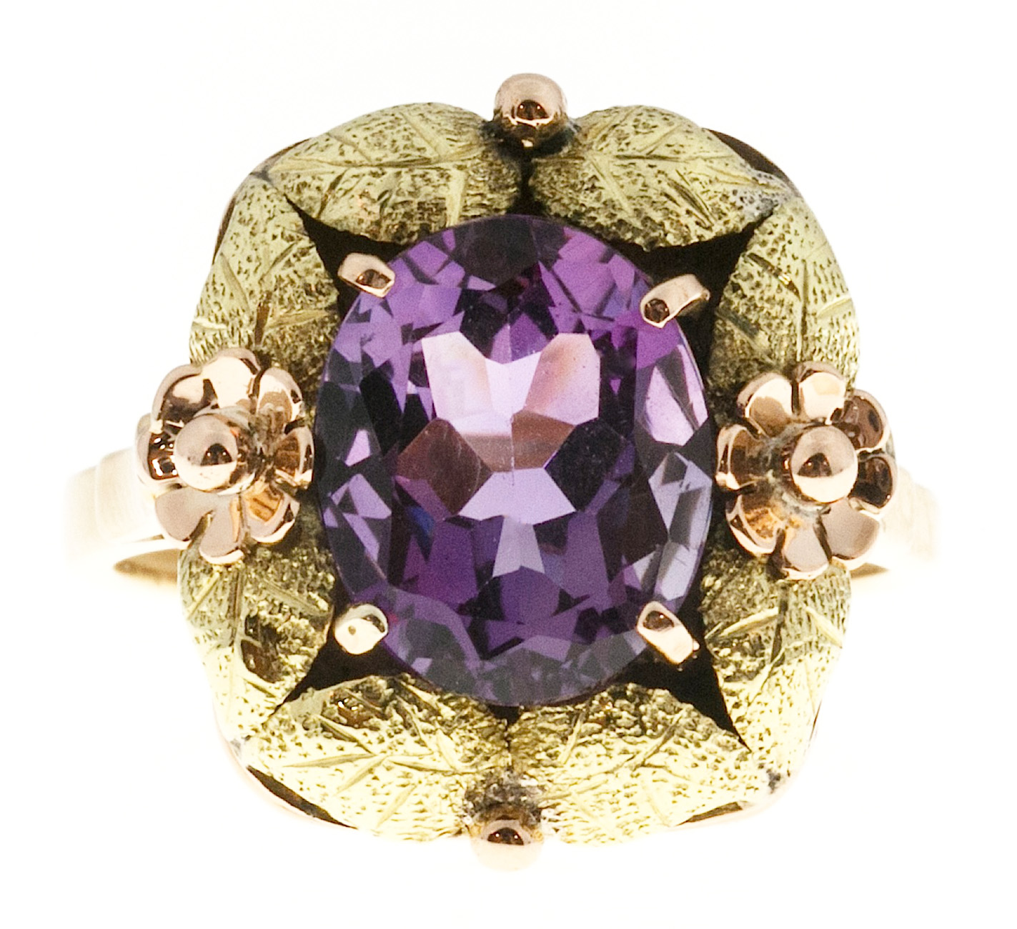 Vintage 18K Rose  Yellow Gold Textured with 3.20ct. Amethyst Ring Size 8.25