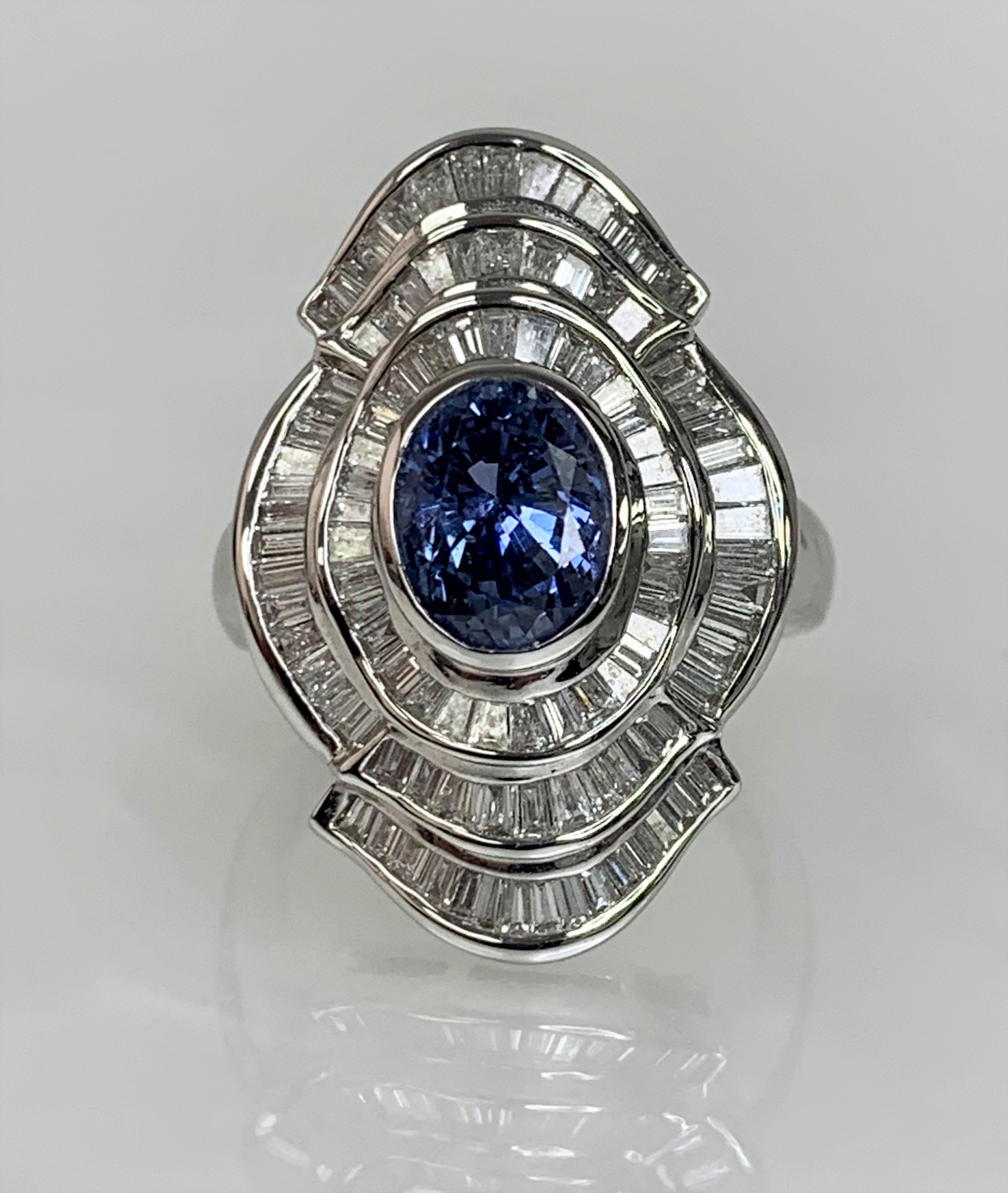 18K White Gold Oval Cut Blue Sapphire Diamond Ring