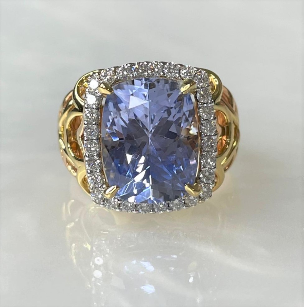18K Yellow Gold Purple  Sapphire Diamond Ring