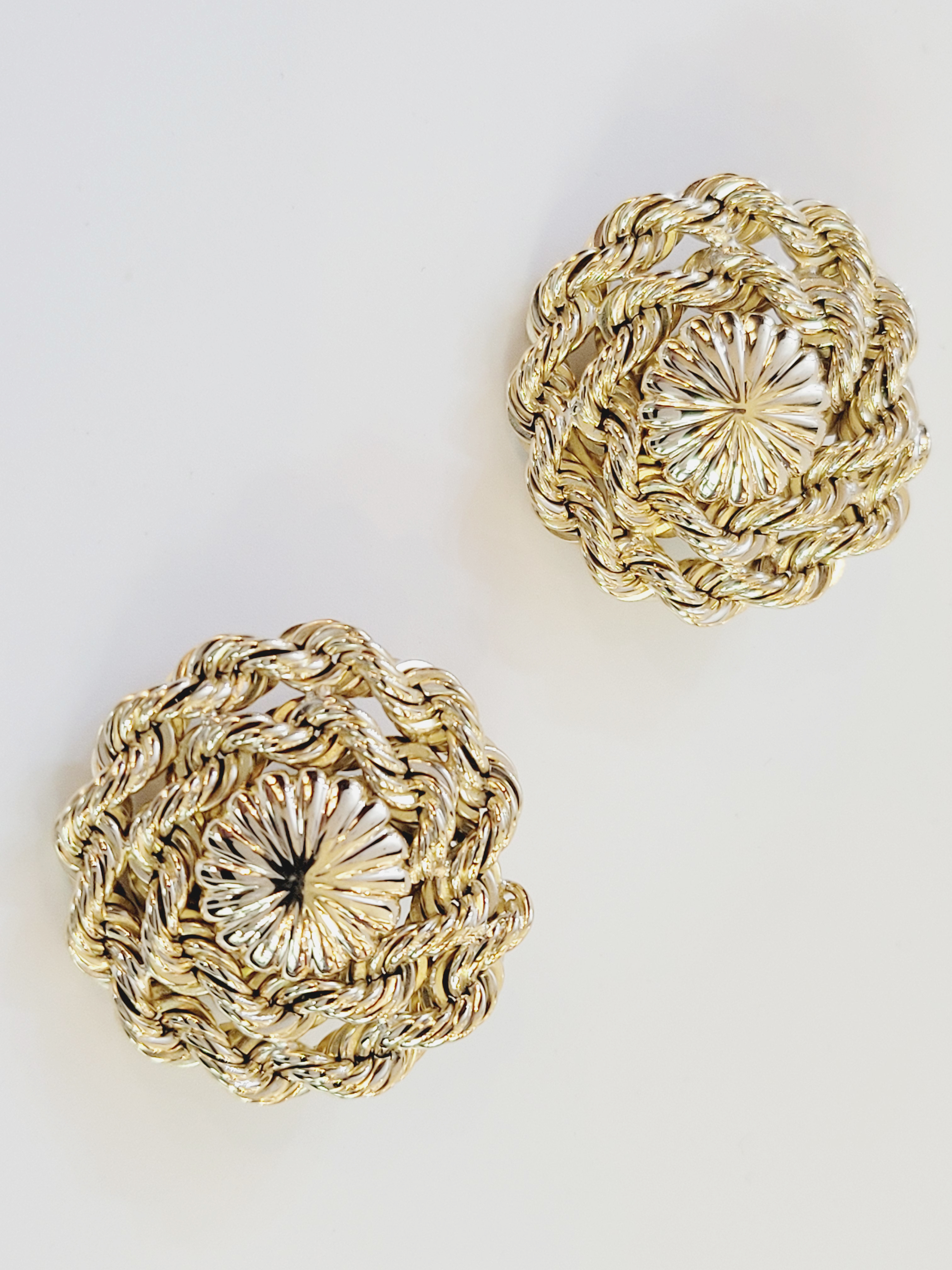 Van Cleef & Arpels none pears Earring