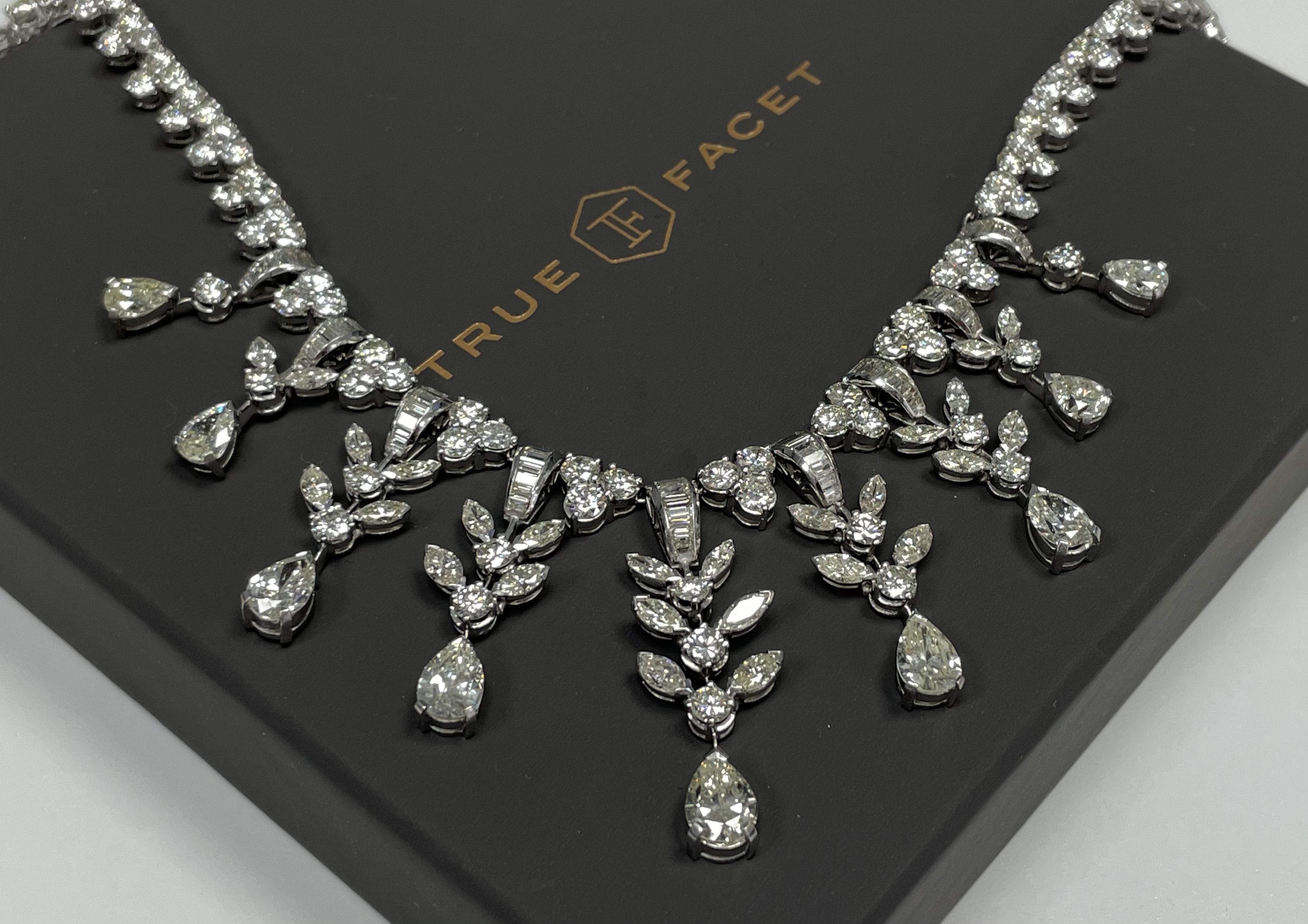 Platinum Women's 45ct Diamond Necklace with Diamonds
