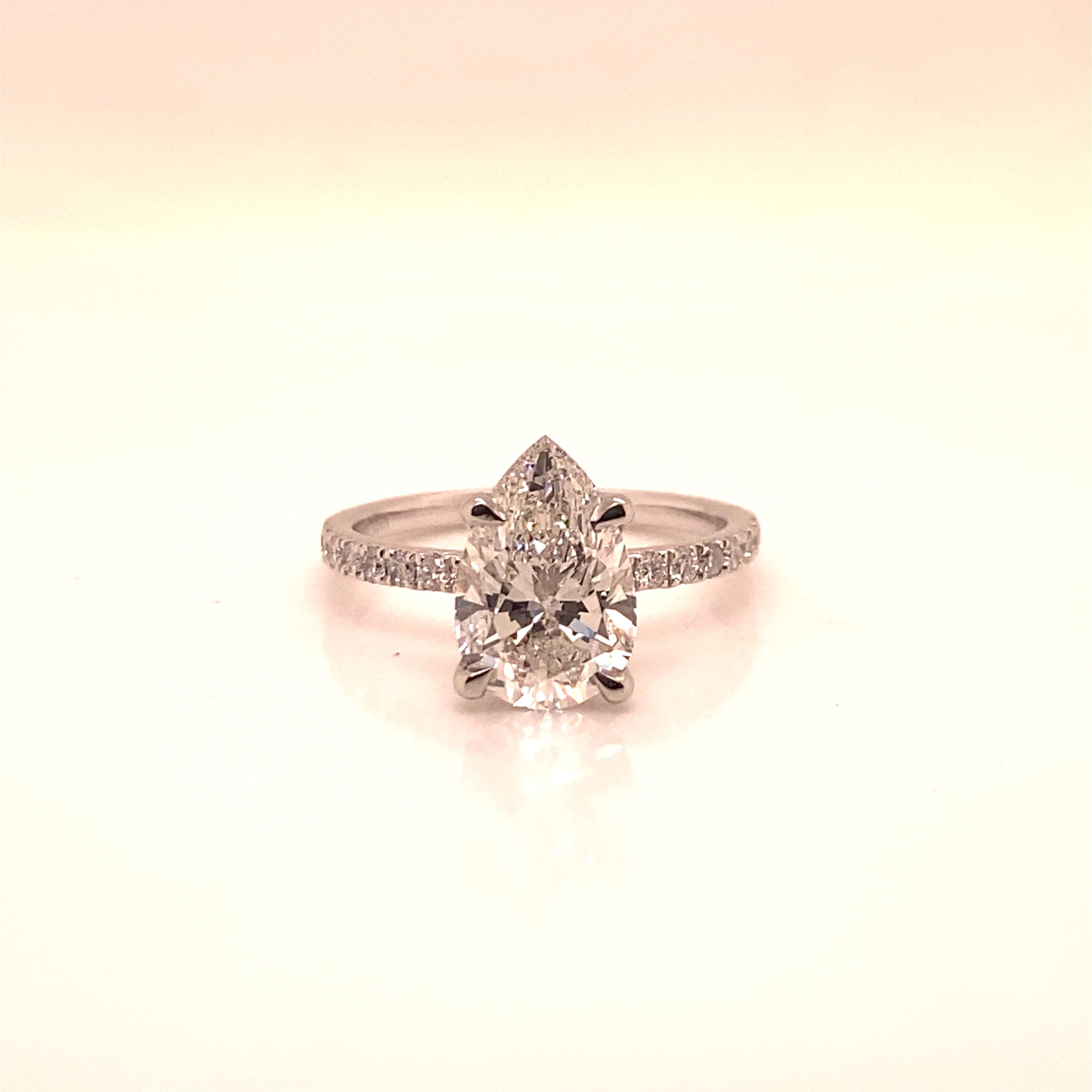 4 Carat Pear Shaped Lab Grown Diamond Engagement Ring IGI Certified