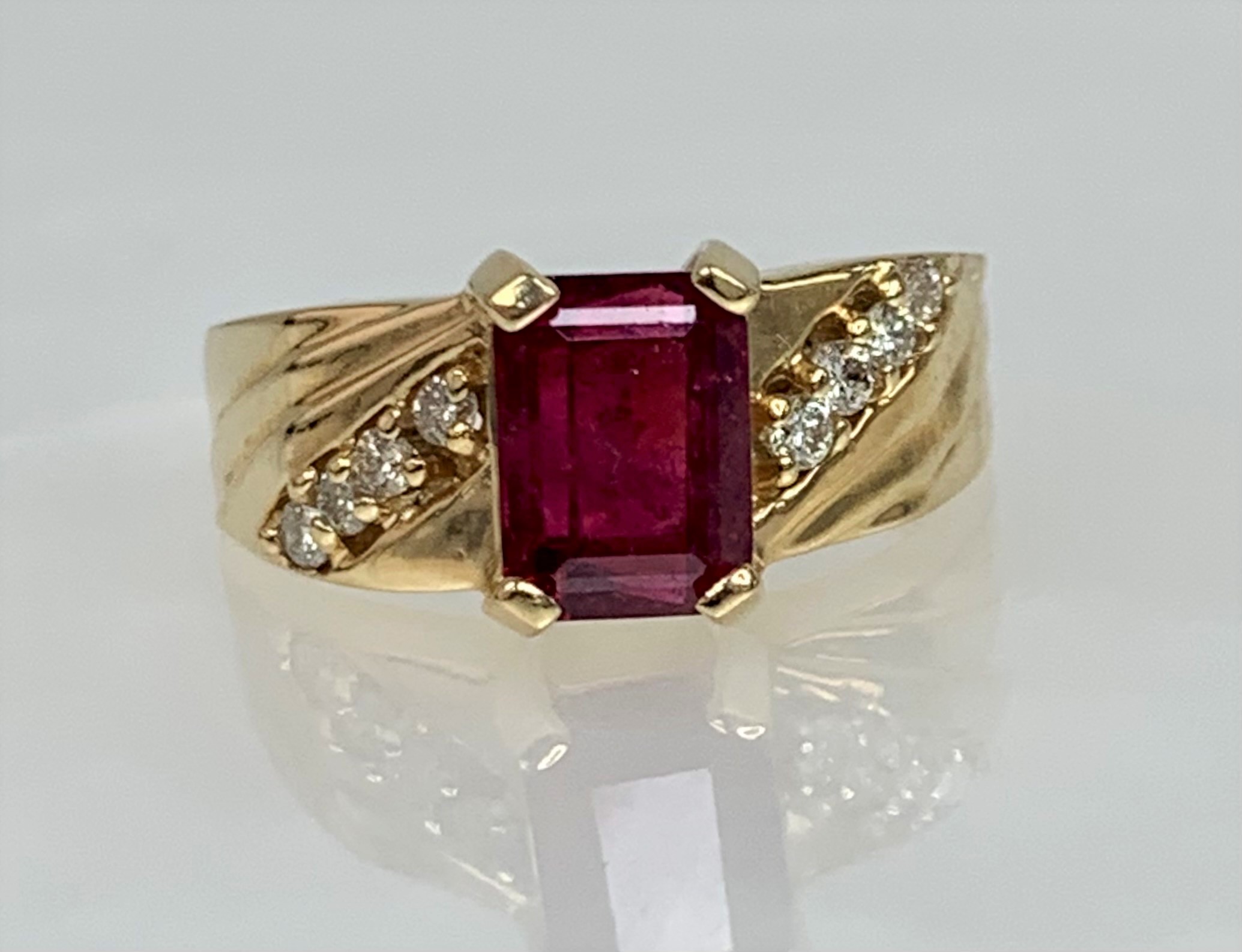 14K Yellow Gold Emerald Cut Ruby Diamond Ring