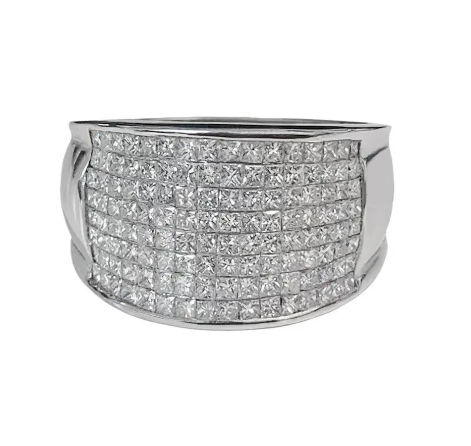 14k White Gold Ring with Sparkle Diamonds