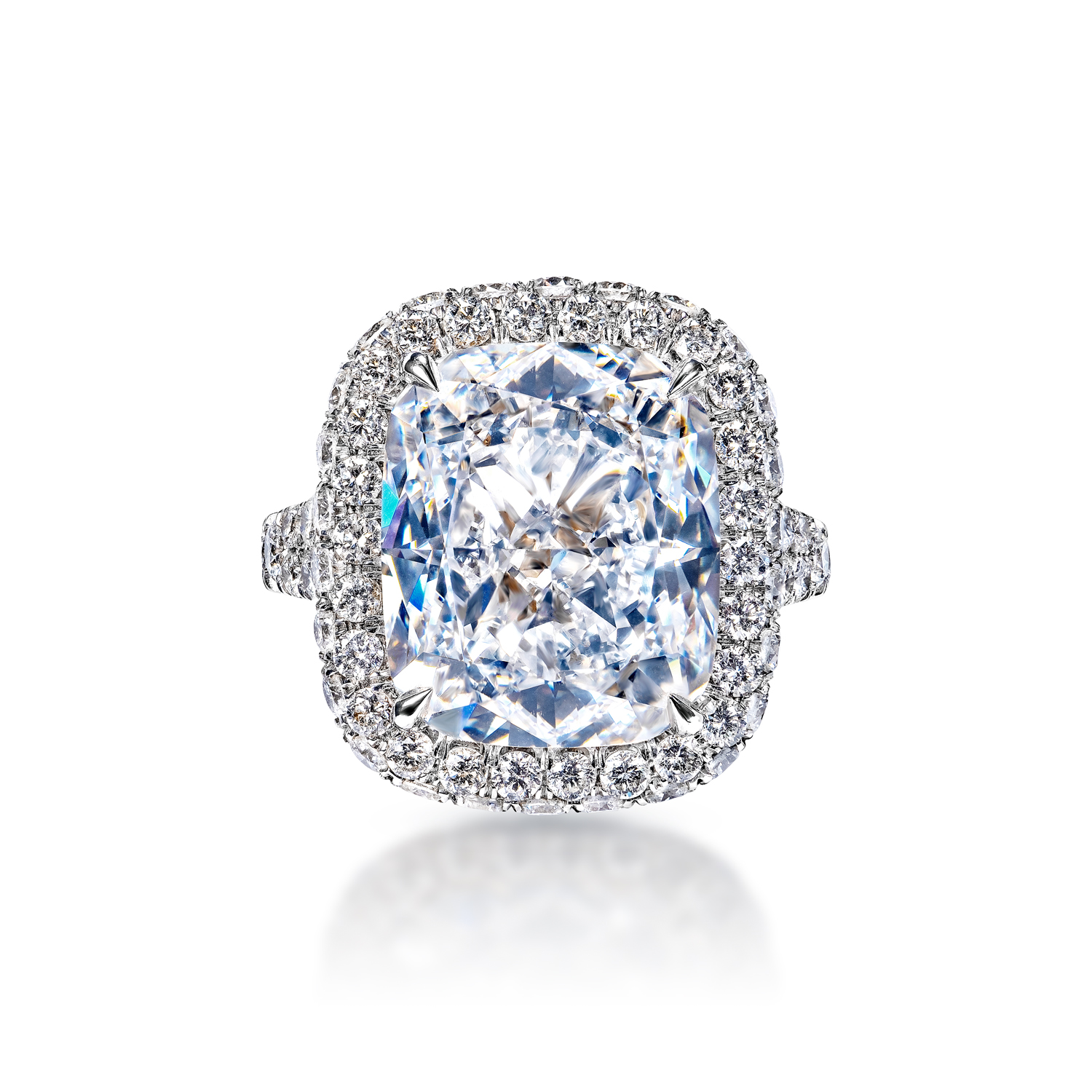 Kinsley  Carats E VVS1 Cushion Cut Diamond Engagement Ring in Platinum